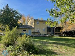 1968 single family home for sale at 802 11TH Avenue N in Moorhead, MN — 4 bed, 2 bath (photo 6 of 32)