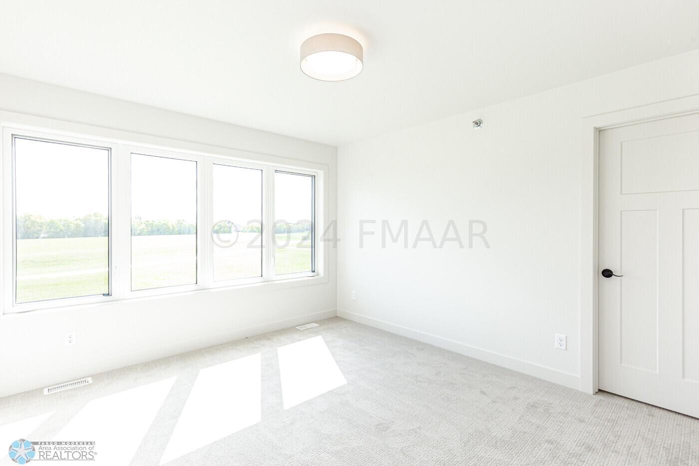 2024 townhouse for sale at 5764 31ST Street S in Fargo, ND — 4 bed, 3 bath (photo 26 of 37)