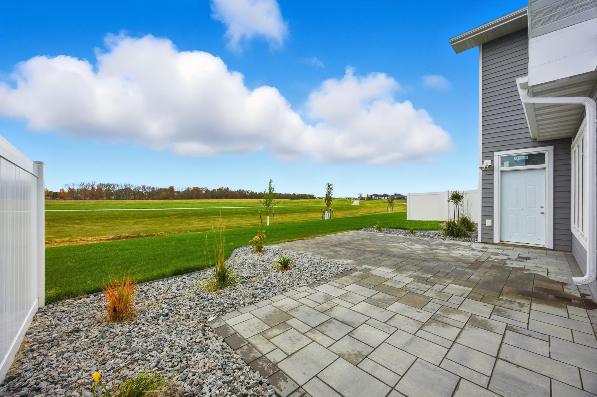 2024 townhouse for sale at 5764 31ST Street S in Fargo, ND — 4 bed, 3 bath (photo 30 of 37)