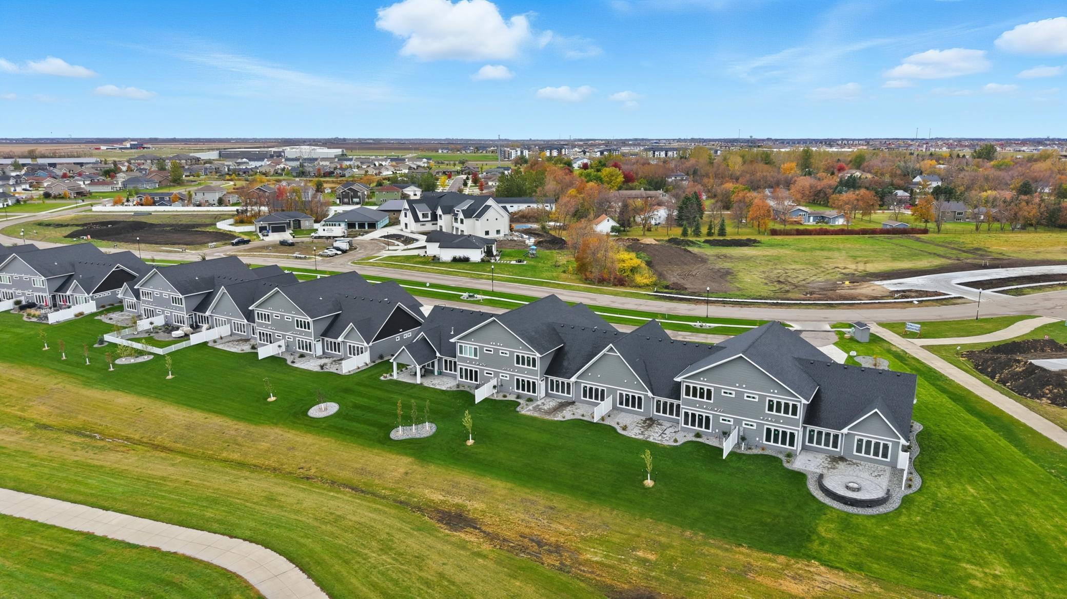 2024 townhouse for sale at 5764 31ST Street S in Fargo, ND — 4 bed, 3 bath (photo 33 of 37)