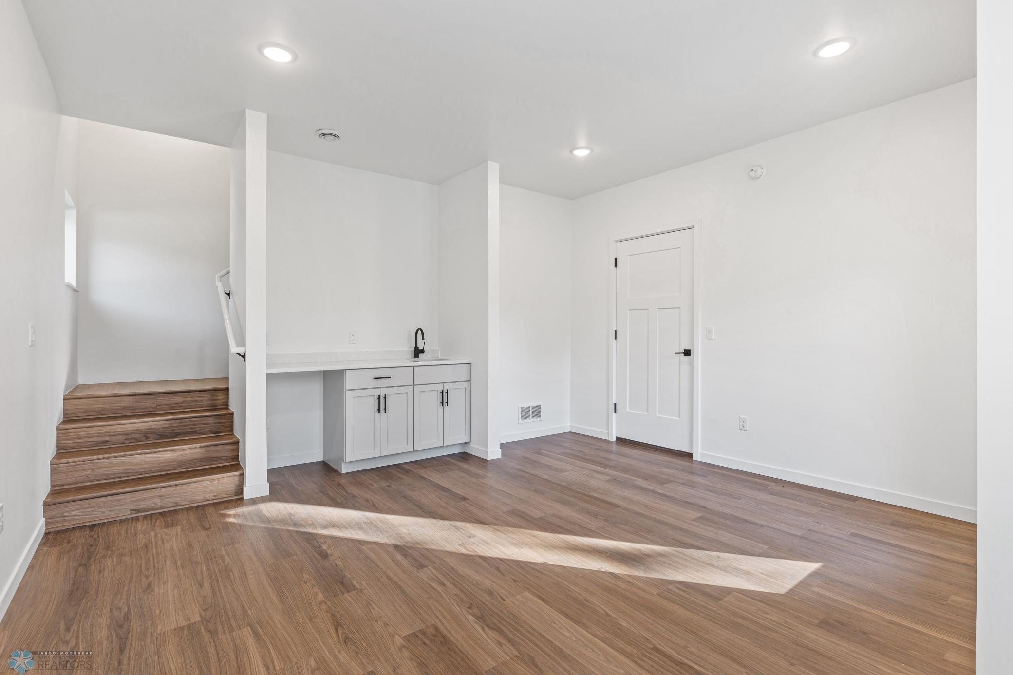 2023 townhouse for sale at 502 8th Street S, Unit 1 in Fargo, ND — 3 bed, 4 bath (photo 12 of 50)
