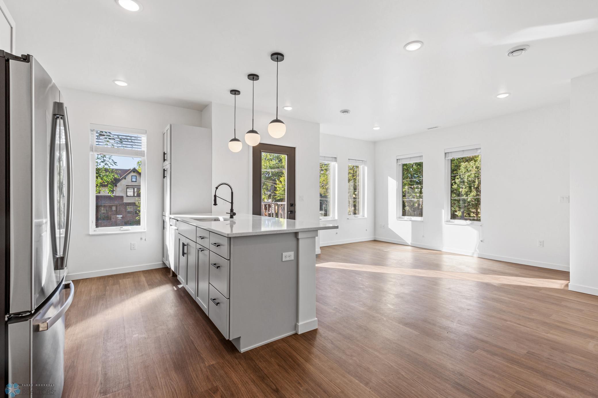 2023 townhouse for sale at 502 8th Street S, Unit 1 in Fargo, ND — 3 bed, 4 bath (photo 15 of 50)