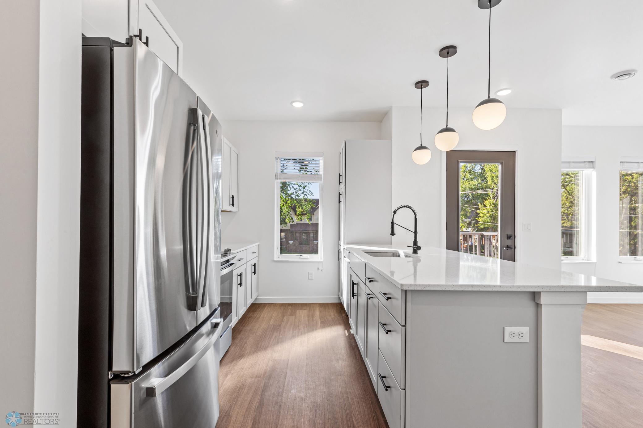 2023 townhouse for sale at 502 8th Street S, Unit 1 in Fargo, ND — 3 bed, 4 bath (photo 16 of 50)