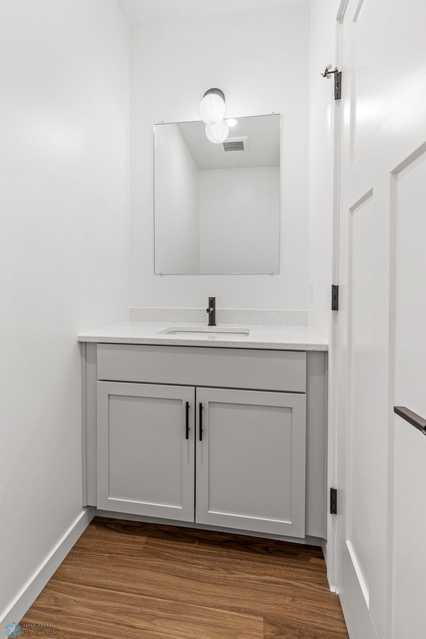 2023 townhouse for sale at 502 8th Street S, Unit 1 in Fargo, ND — 3 bed, 4 bath (photo 22 of 50)