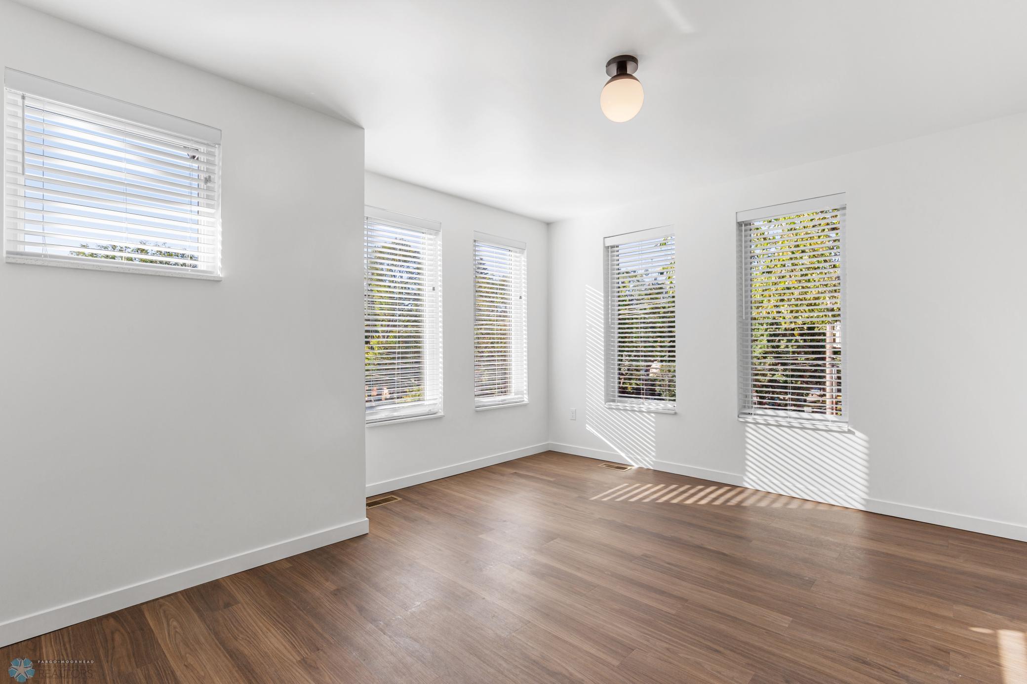 2023 townhouse for sale at 502 8th Street S, Unit 1 in Fargo, ND — 3 bed, 4 bath (photo 27 of 50)