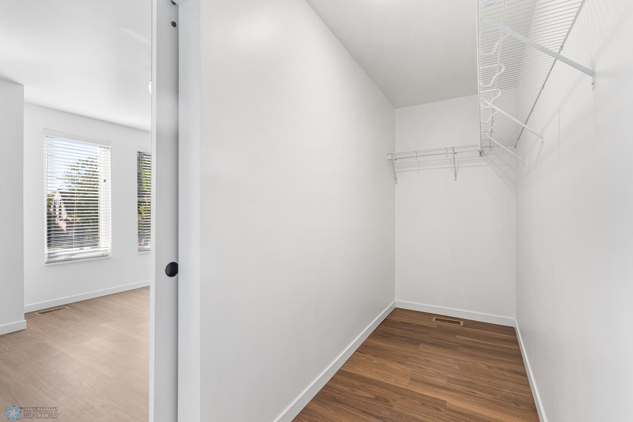 2023 townhouse for sale at 502 8th Street S, Unit 1 in Fargo, ND — 3 bed, 4 bath (photo 29 of 50)