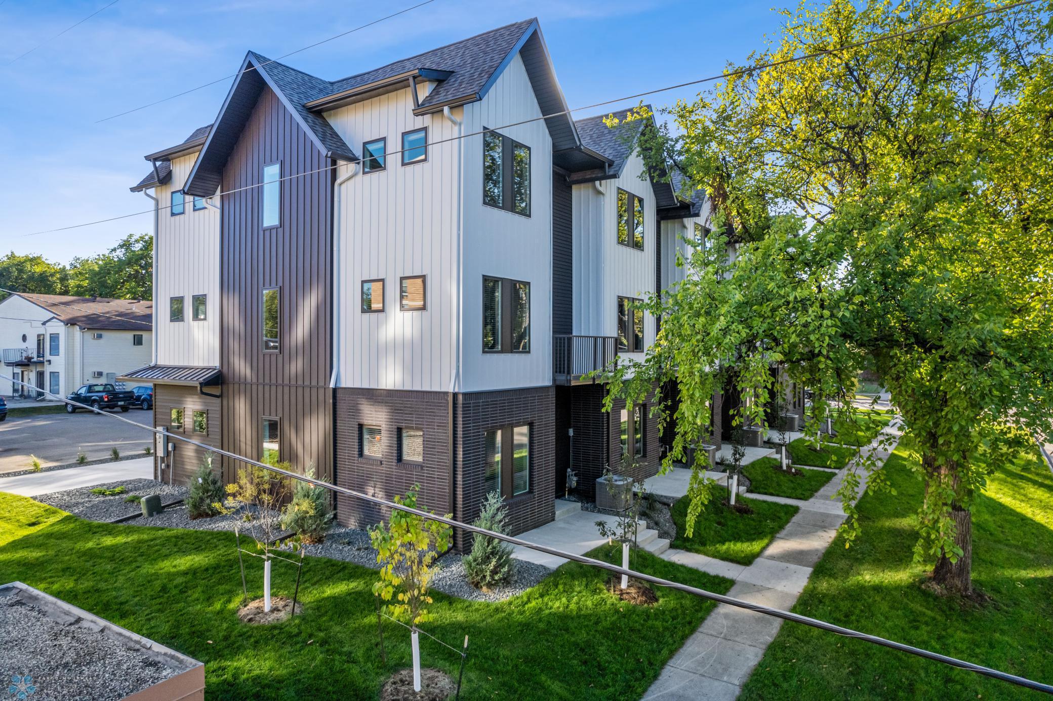2023 townhouse for sale at 502 8th Street S, Unit 1 in Fargo, ND — 3 bed, 4 bath (photo 41 of 50)