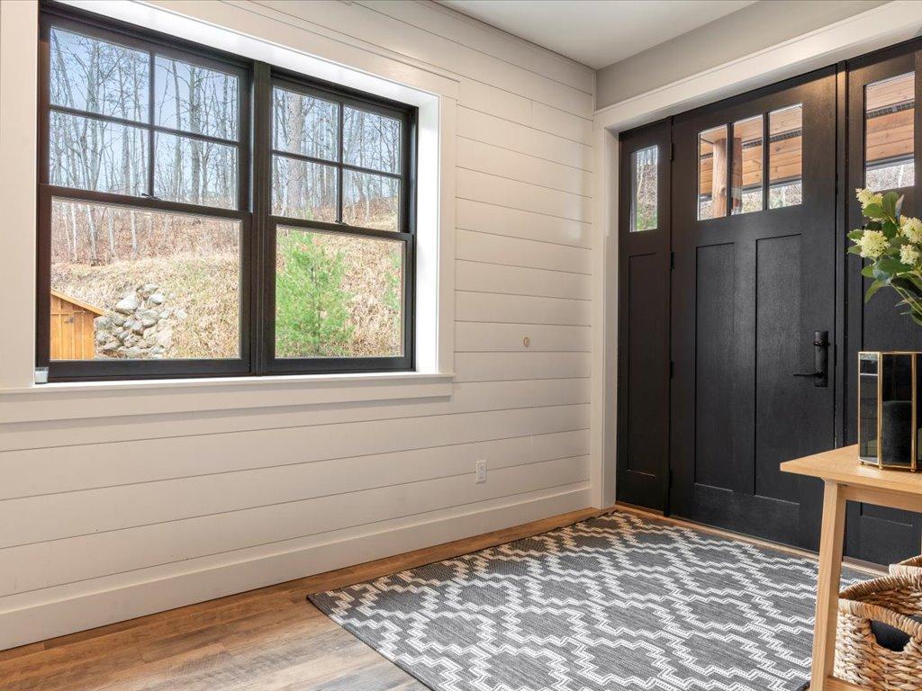 2020 single family home for sale at 33314 Island Lake Trail in Pequot Lakes, MN — 4 bed, 4 bath (photo 11 of 54)