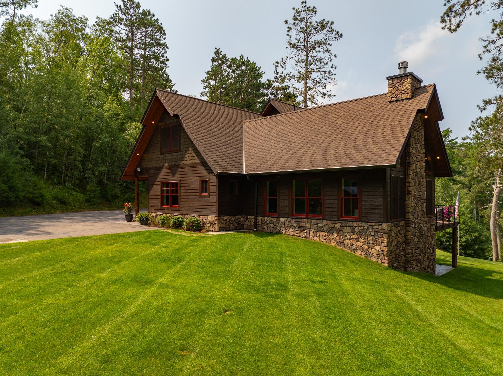2020 single family home for sale at 33314 Island Lake Trail in Pequot Lakes, MN — 4 bed, 4 bath (photo 3 of 54)