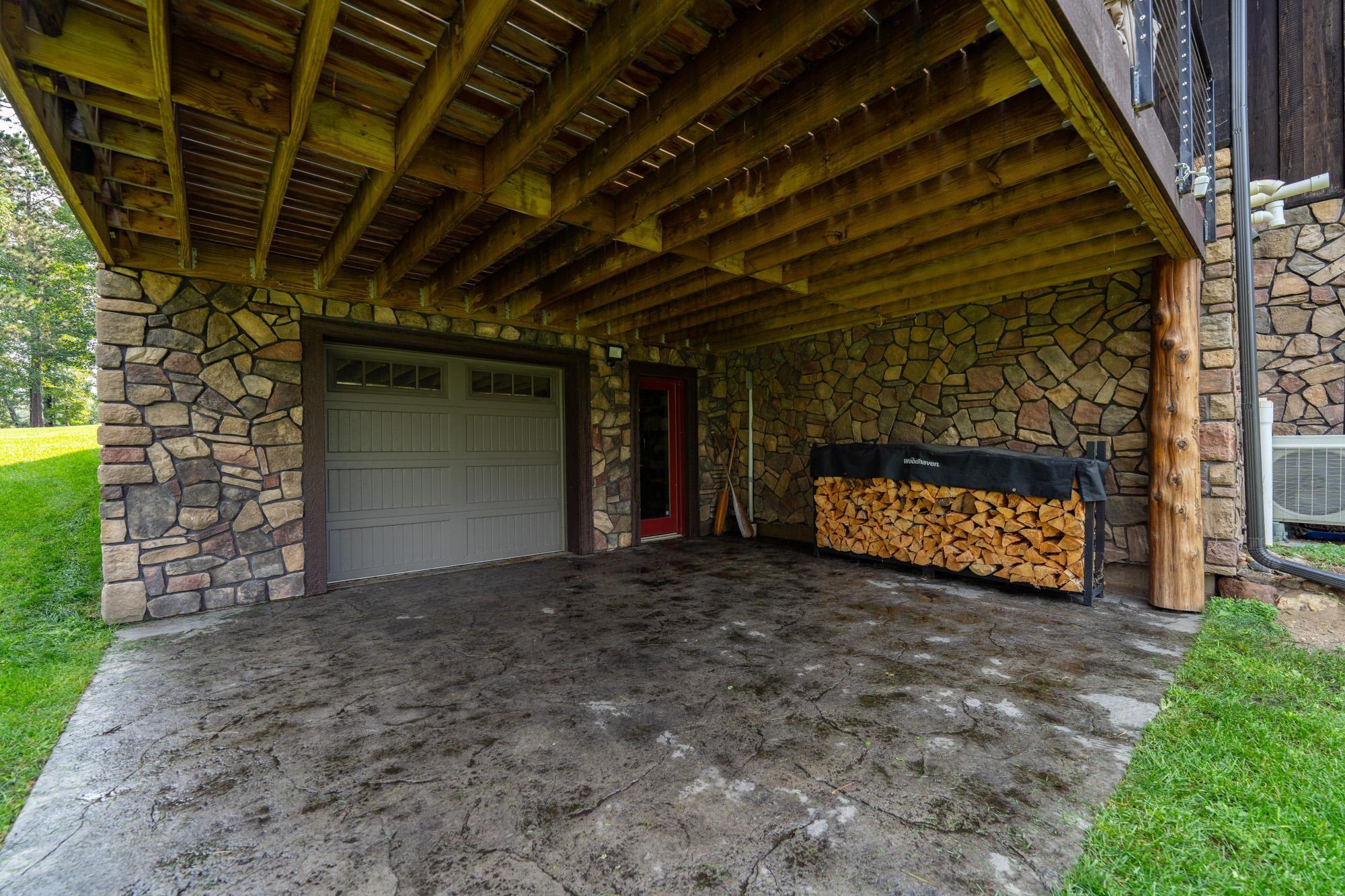 2020 single family home for sale at 33314 Island Lake Trail in Pequot Lakes, MN — 4 bed, 4 bath (photo 35 of 54)