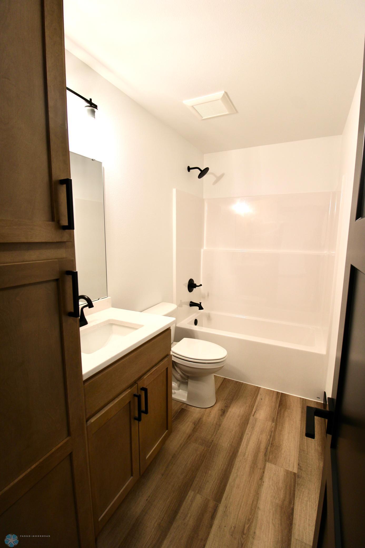 2025 single family home for sale at 6721 67th Avenue S in Horace, ND — 4 bed, 3 bath (photo 27 of 30)