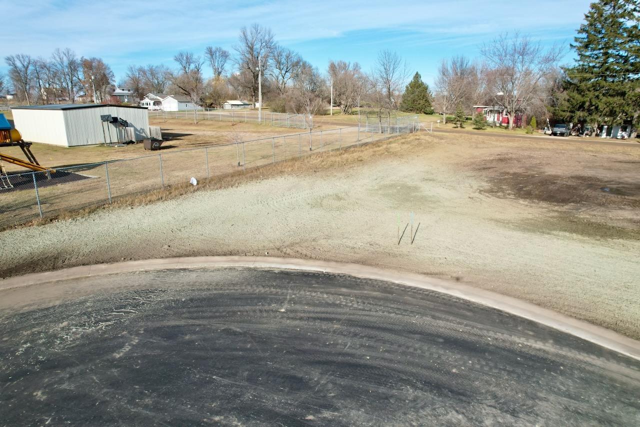 land for sale at 209 4th Avenue NE in Pelican Rapids, MN (photo 13 of 19)