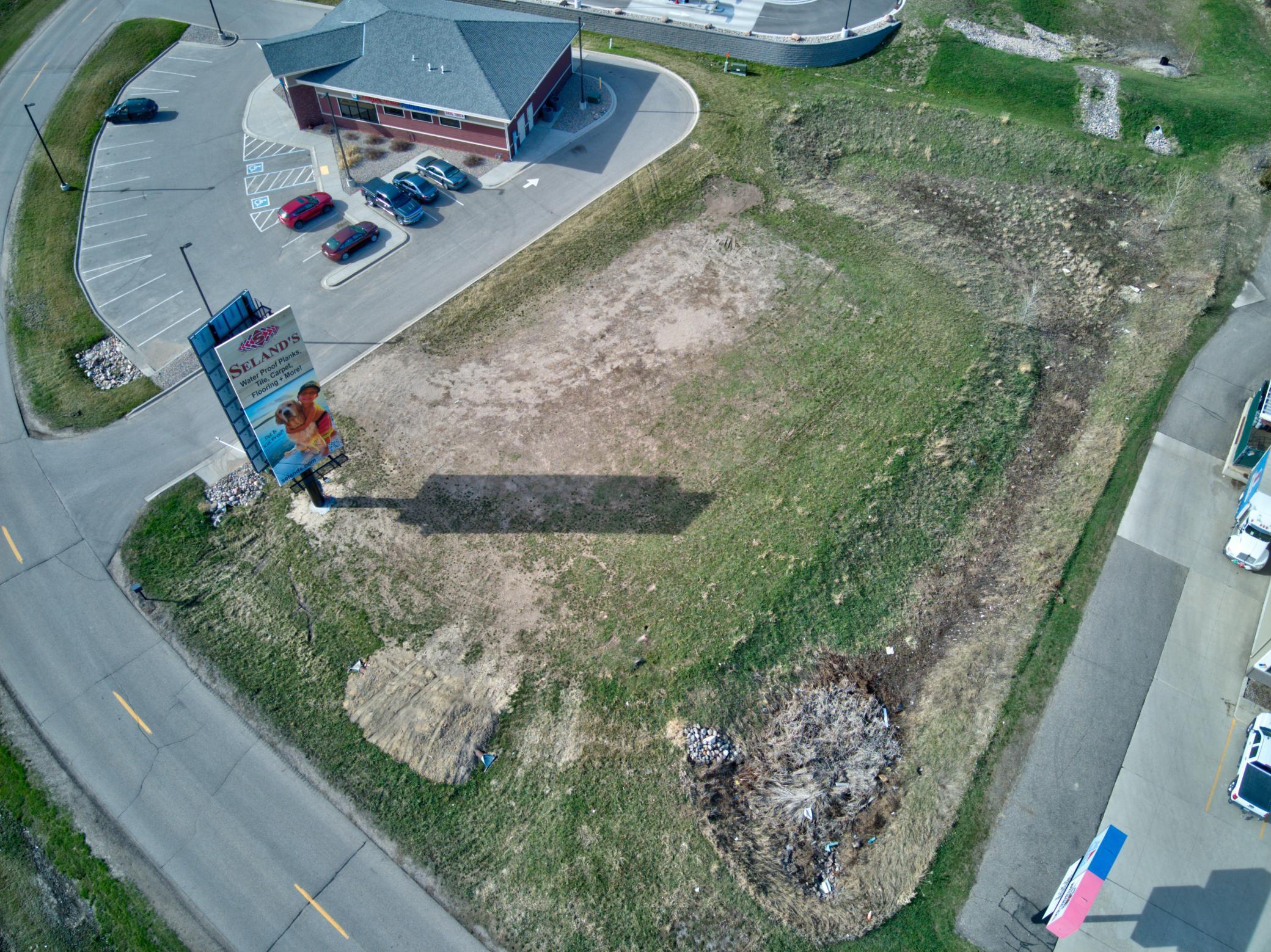 land for sale at 1464 W Lincoln Avenue in Fergus Falls, MN (photo 10 of 13)
