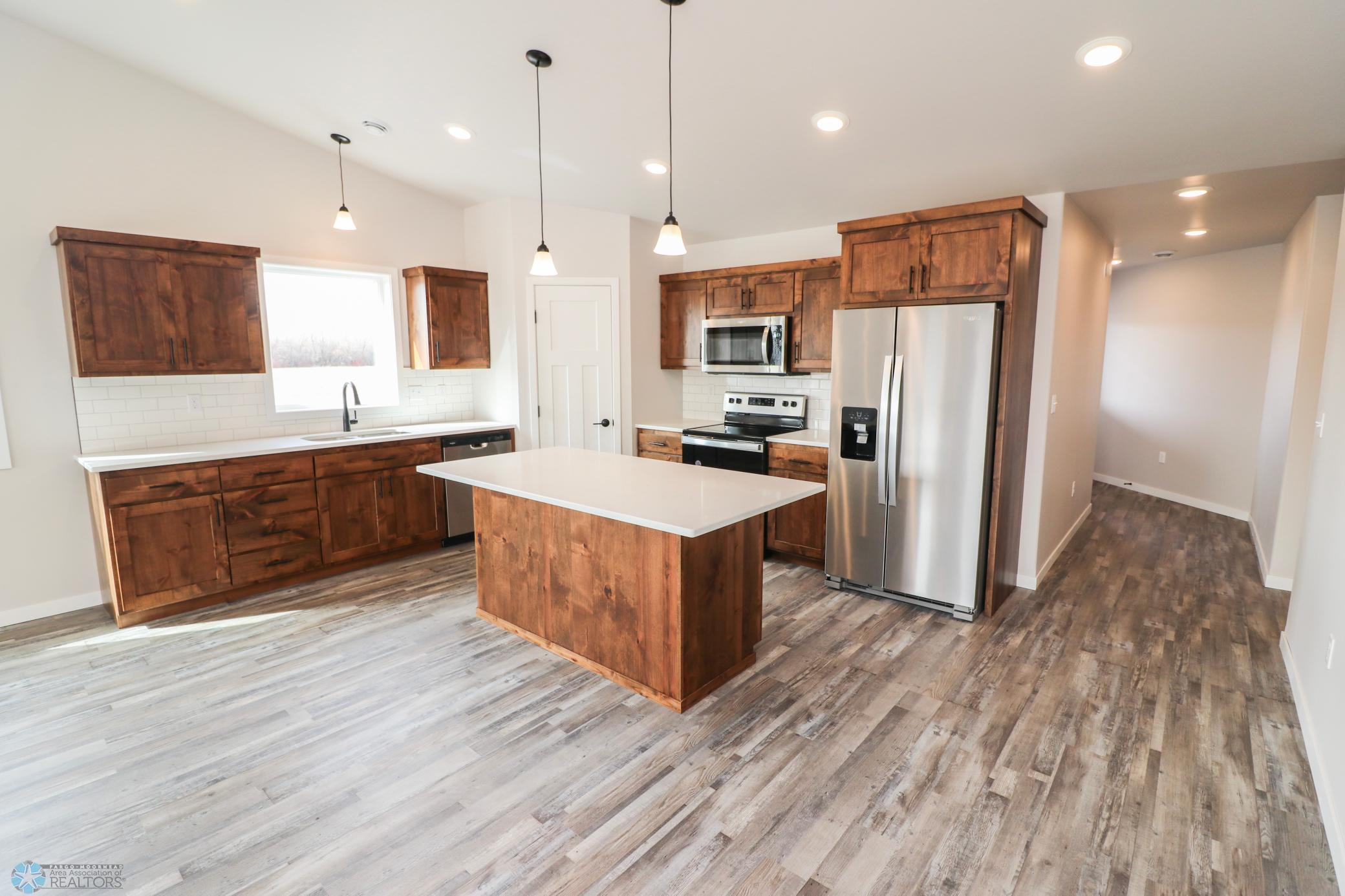 2023 twin home for sale at 1394 Prairie Lane in Wahpeton, ND — 2 bed, 2 bath (photo 5 of 20)