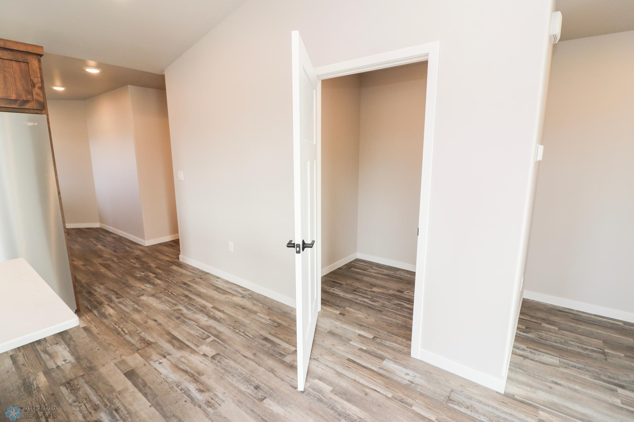 2023 twin home for sale at 1392 Prairie Lane in Wahpeton, ND — 2 bed, 2 bath (photo 7 of 21)