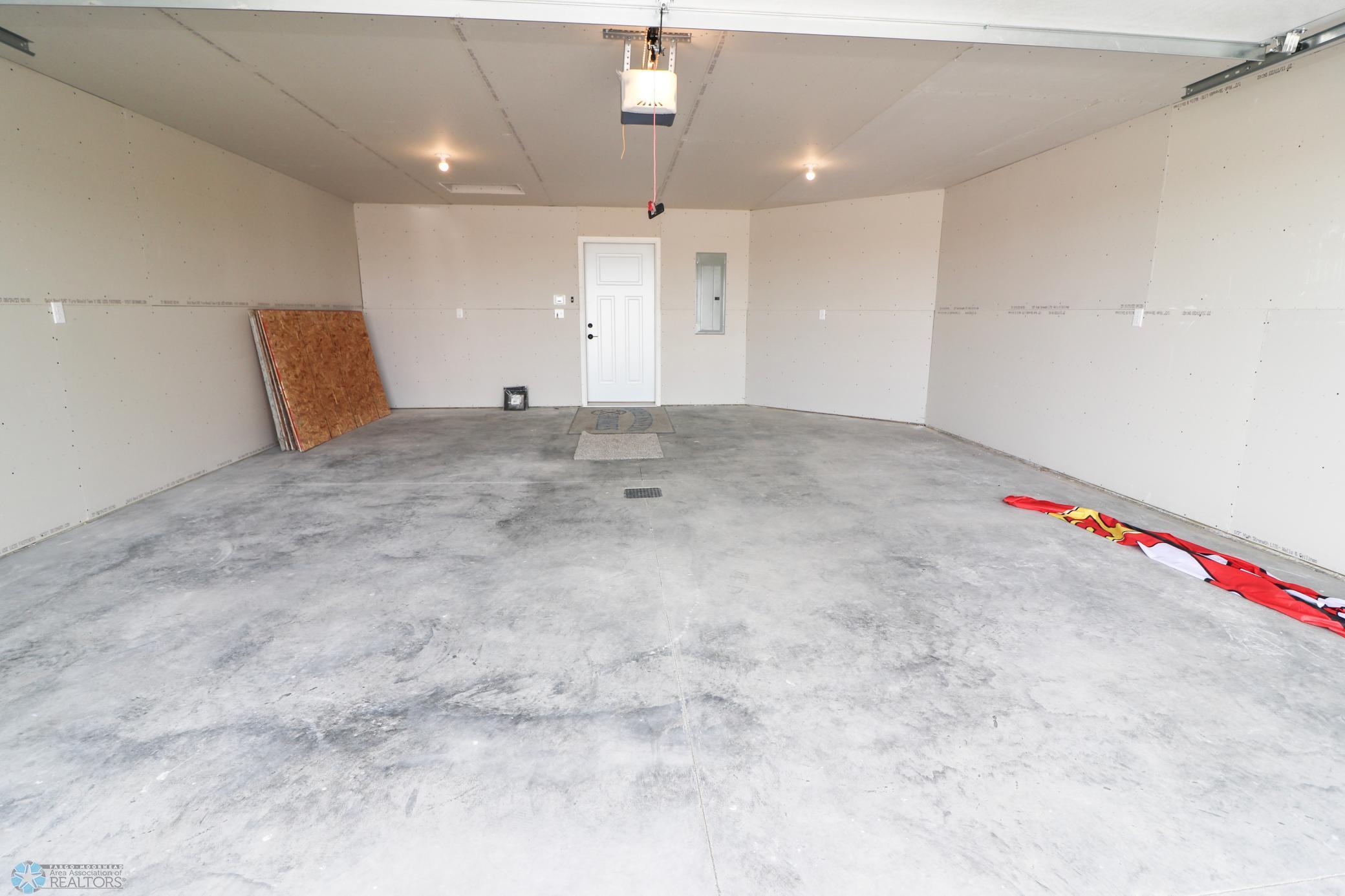 2024 twin home for sale at 1406 Prairie Lane in Wahpeton, ND — 2 bed, 2 bath (photo 21 of 21)
