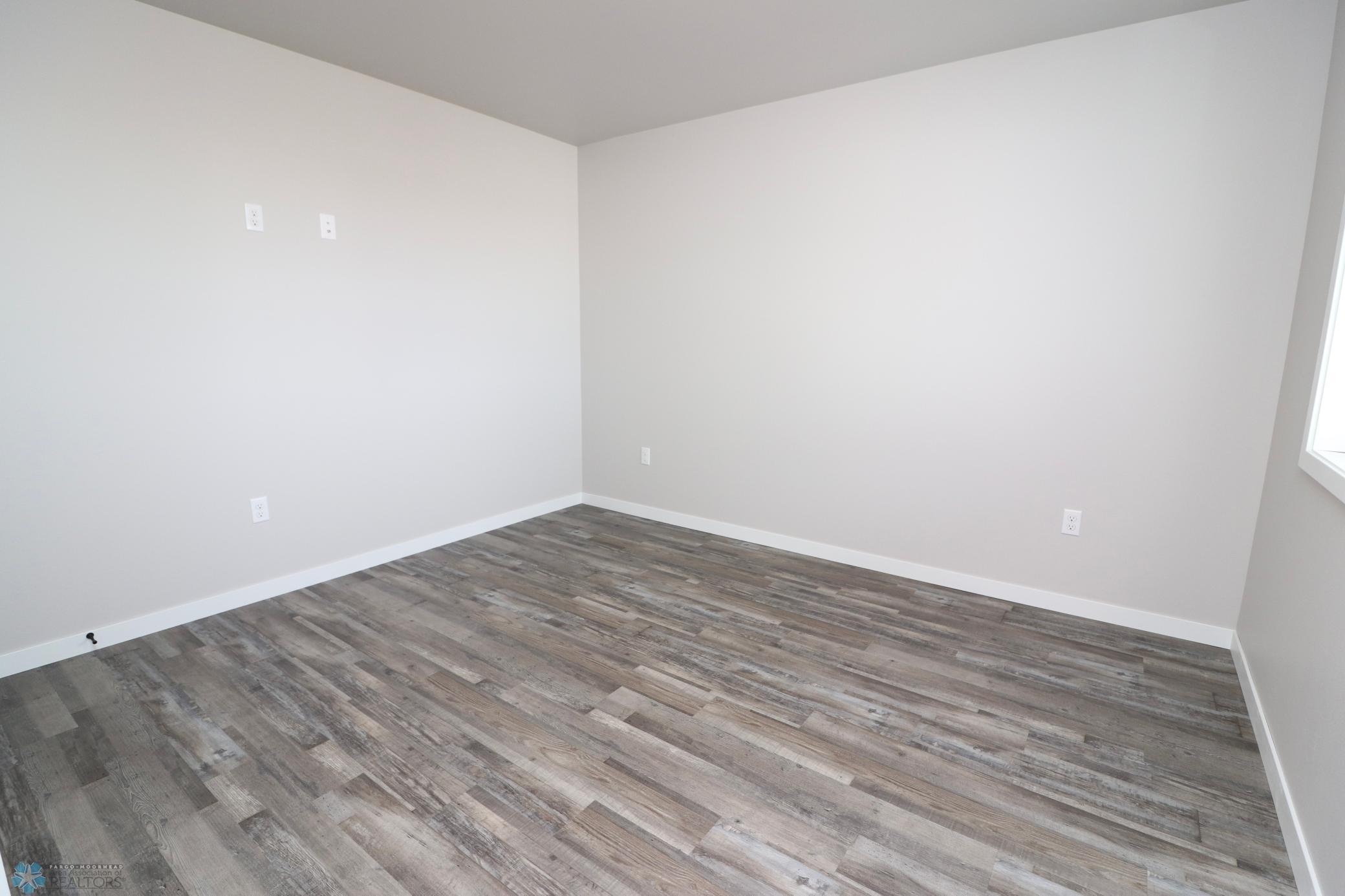 2024 twin home for sale at 1406 Prairie Lane in Wahpeton, ND — 2 bed, 2 bath (photo 5 of 21)