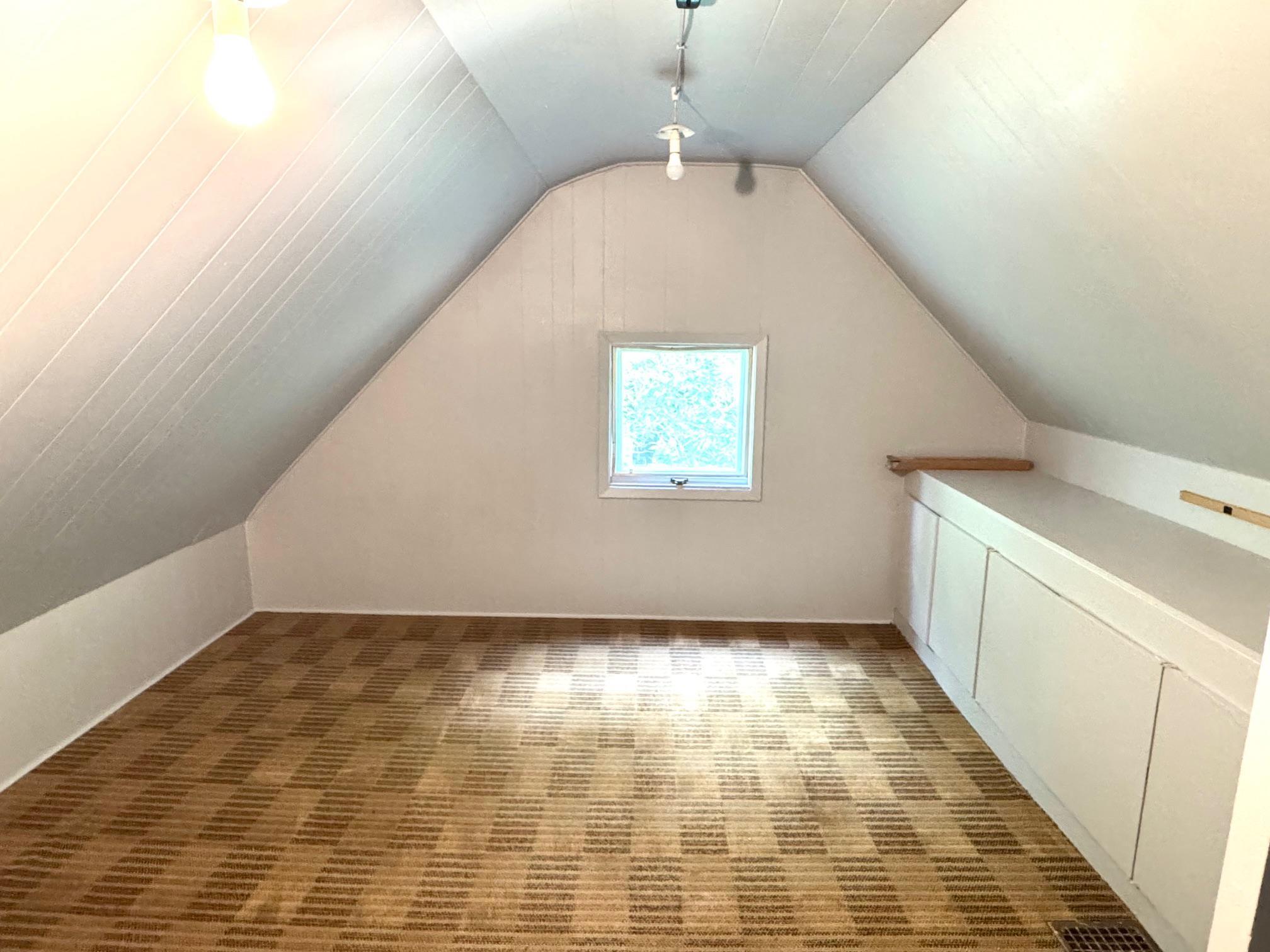 1900 single family home for sale at 401 S Main Street in Badger, MN — 3 bed, 2 bath (photo 17 of 19)