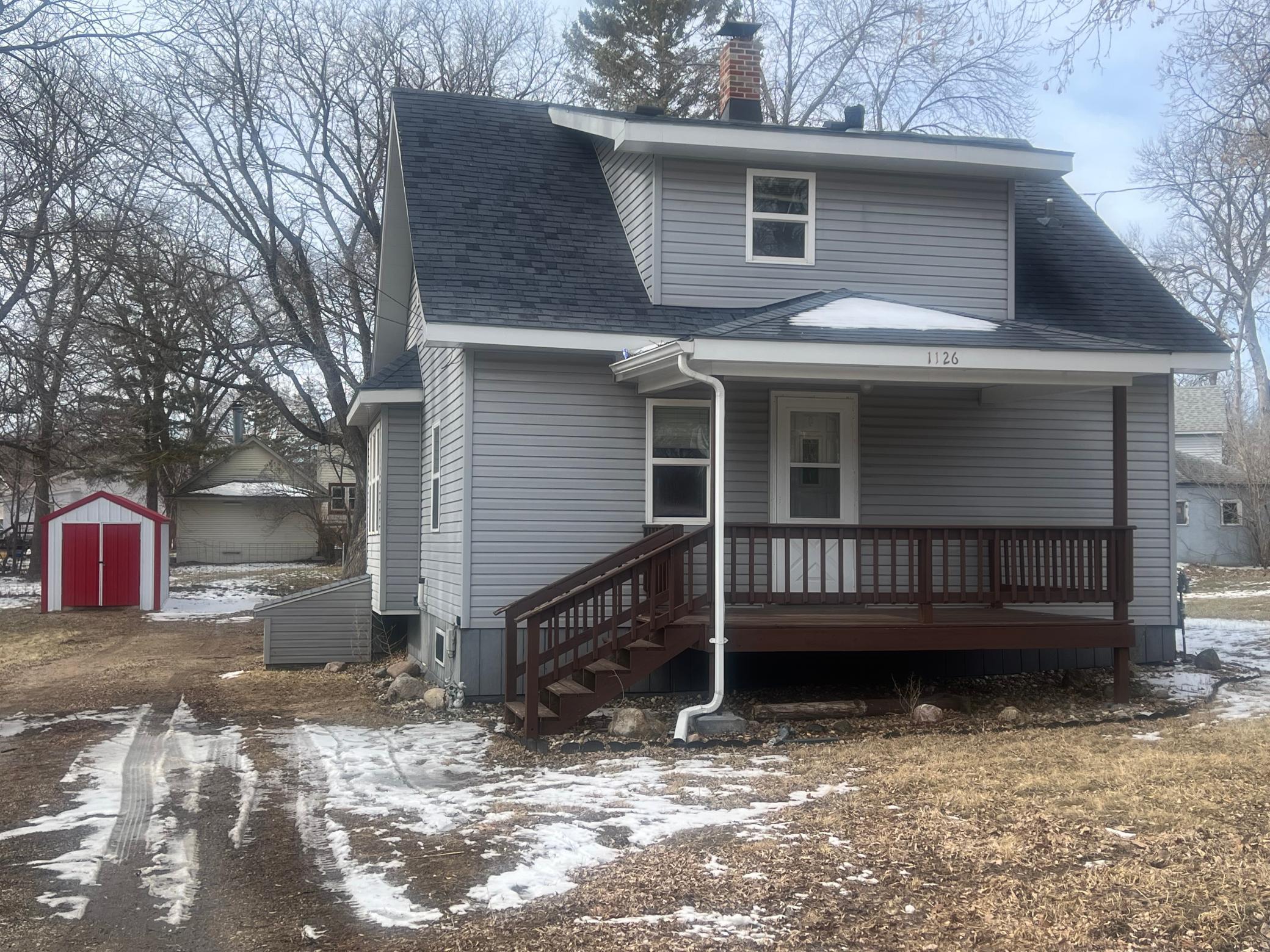 1925 single family home for sale at 1126 Linden Lane in Detroit Lakes, MN — 2 bed, 2 bath (photo 4 of 15)