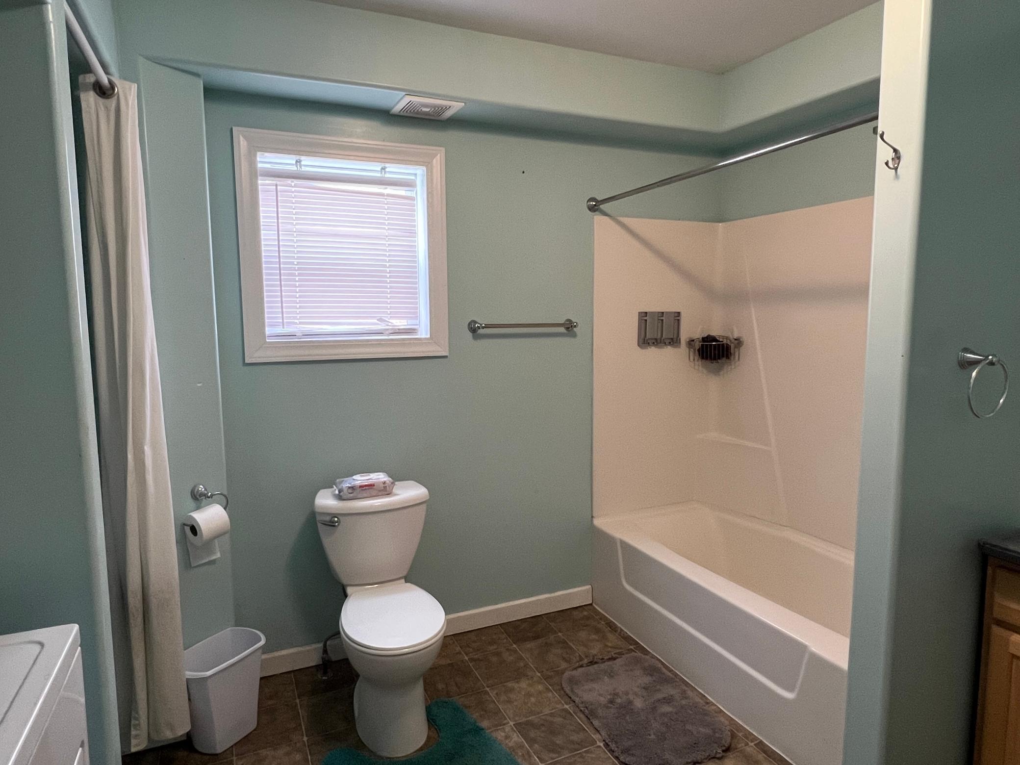 1925 single family home for sale at 1126 Linden Lane in Detroit Lakes, MN — 2 bed, 2 bath (photo 10 of 15)