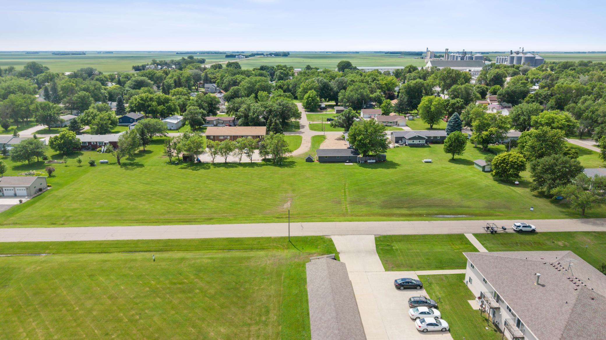 land for sale at 204 5th Street S in Fairmount, ND (photo 35 of 38)