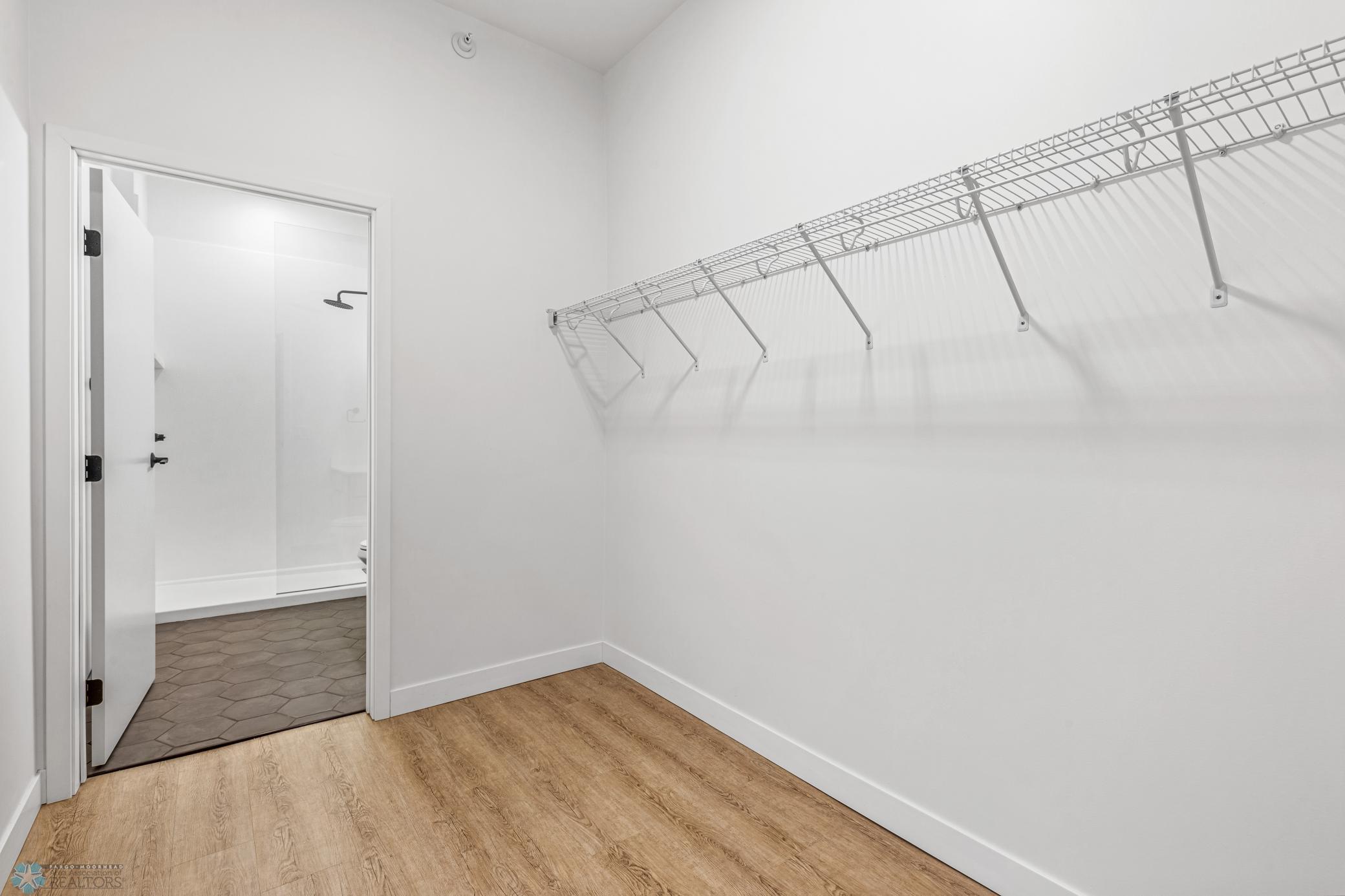 1911 condo for sale at 117 Broadway N, Unit 308 in Fargo, ND — 3 bed, 2 bath (photo 17 of 61)