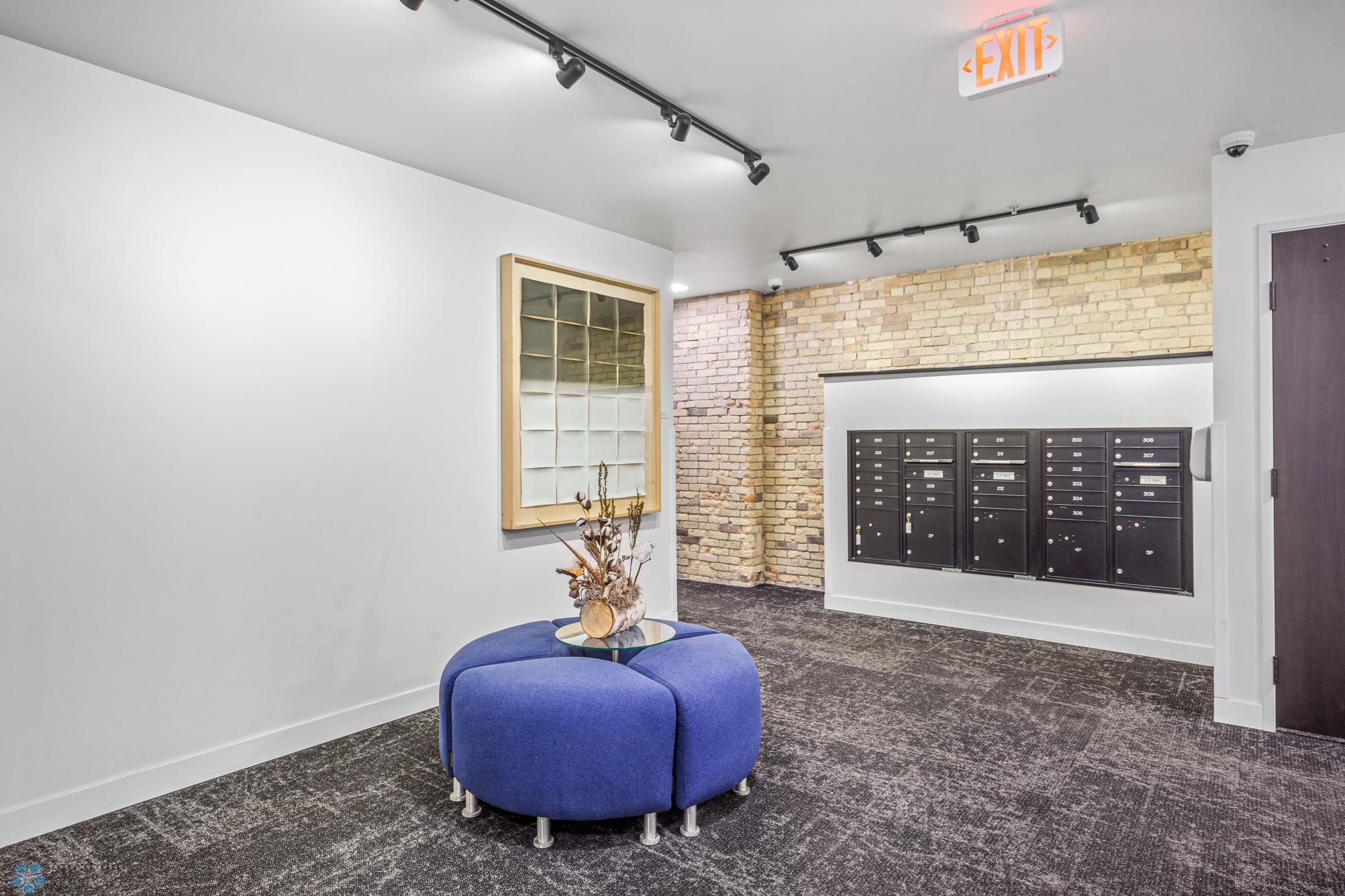 1911 condo for sale at 117 Broadway N, Unit 303 in Fargo, ND — 2 bed, 2 bath (photo 27 of 61)