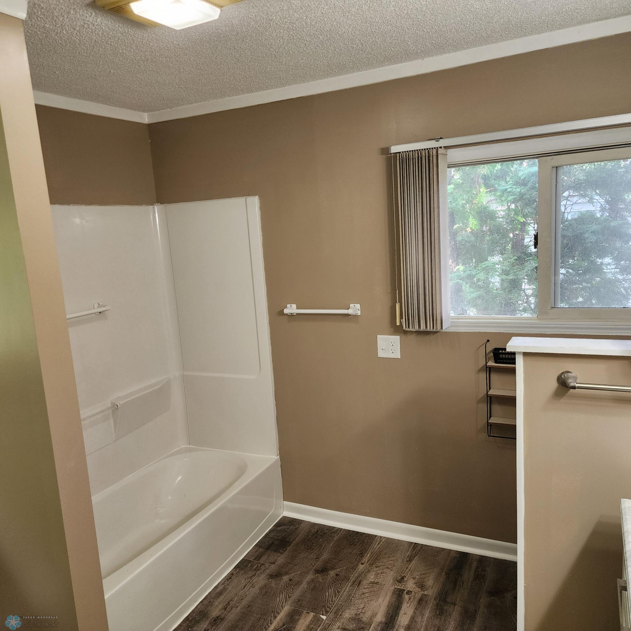 303 9th Avenue E, Lisbon ND 58054 - Photo 14 of 43