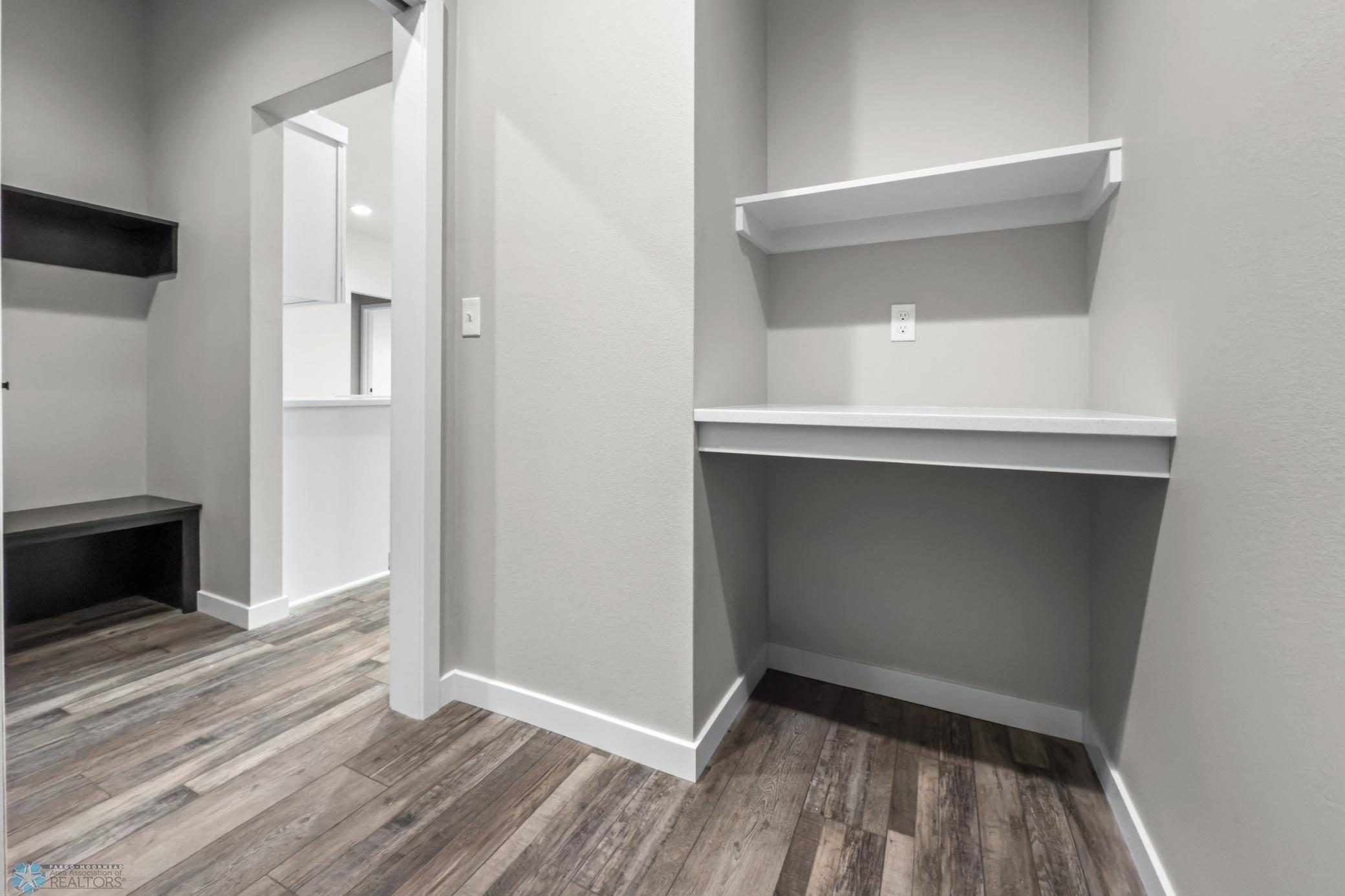 2023 single family home for sale at 202 NEUMAN Boulevard in Colfax, ND — 3 bed, 2 bath (photo 20 of 36)