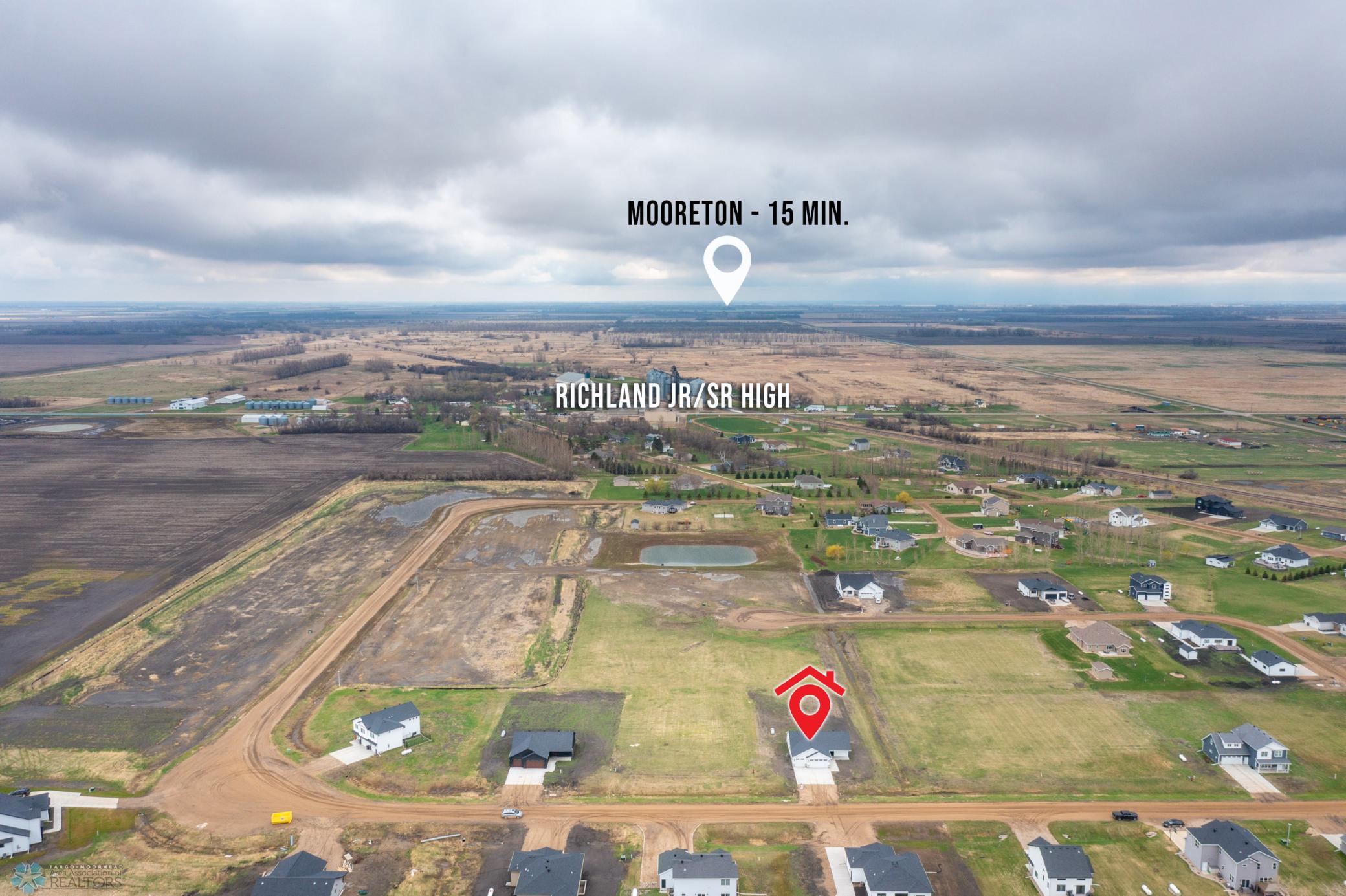 2023 single family home for sale at 202 NEUMAN Boulevard in Colfax, ND — 3 bed, 2 bath (photo 31 of 36)