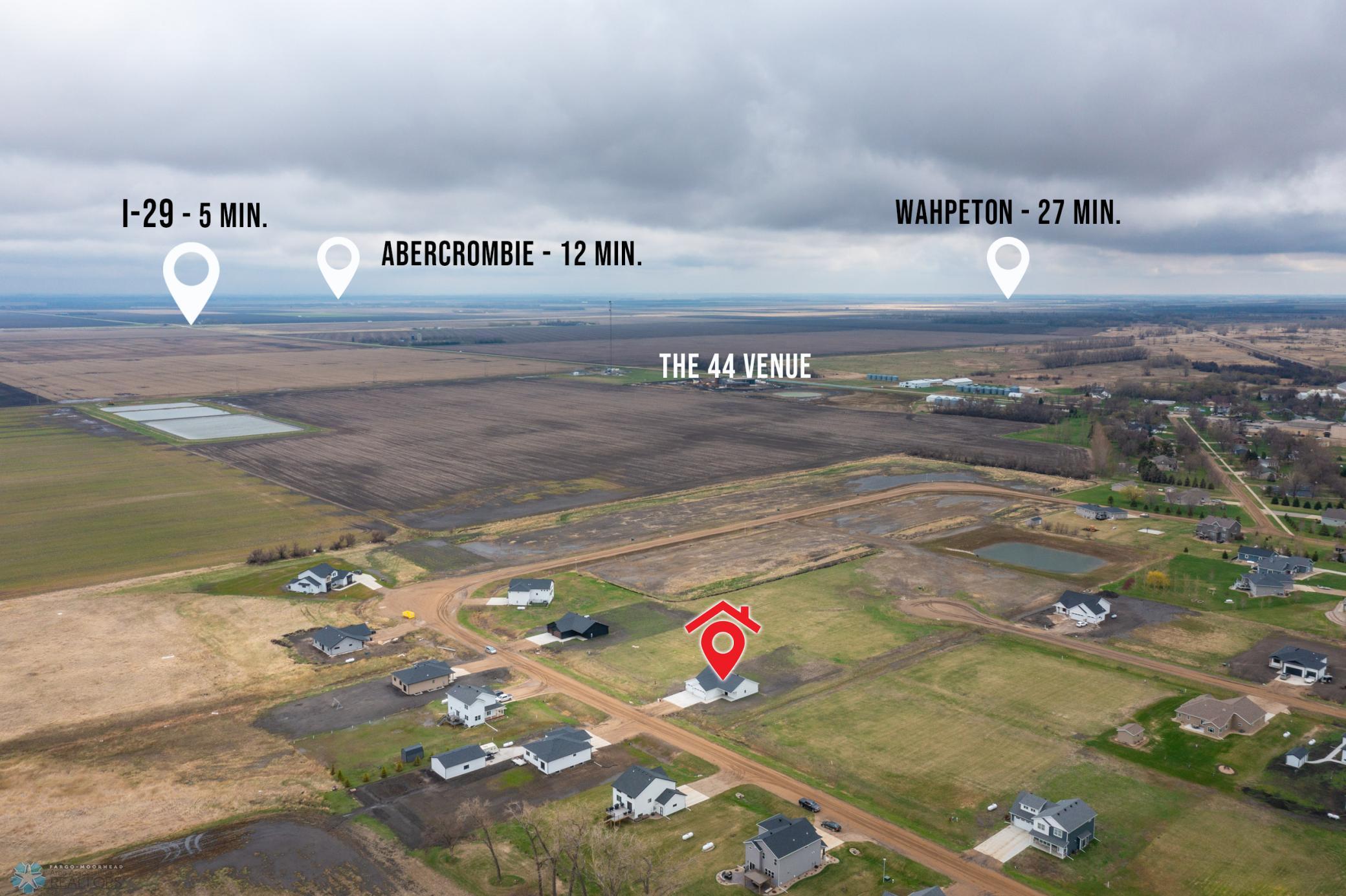 2023 single family home for sale at 202 NEUMAN Boulevard in Colfax, ND — 3 bed, 2 bath (photo 32 of 36)