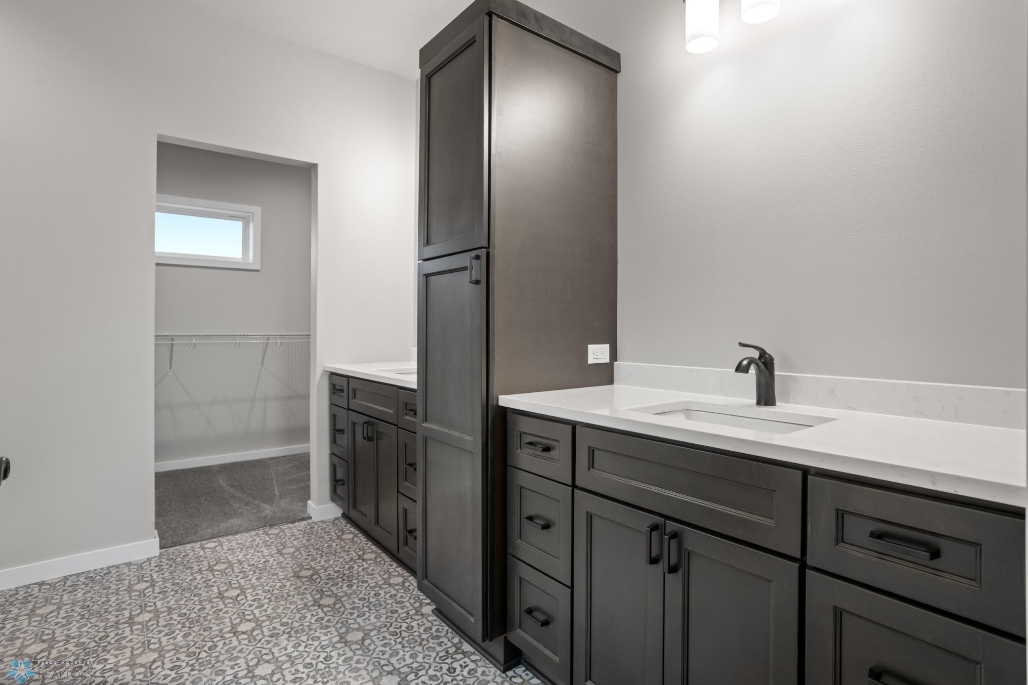 2024 single family home for sale at 216 Laverne Lane in Colfax, ND — 3 bed, 2 bath (photo 6 of 21)