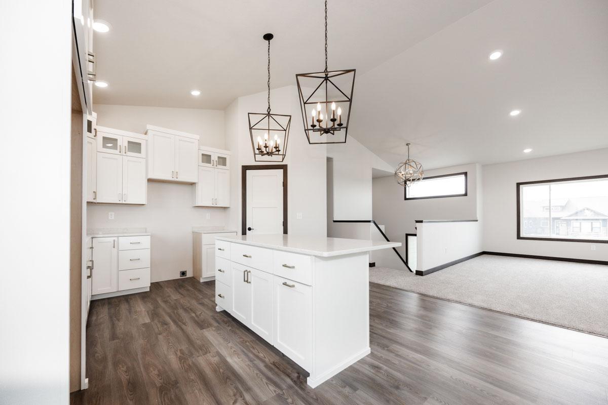2024 single family home for sale at 656 Lake Forest Circle in Detroit Lakes, MN — 4 bed, 3 bath (photo 15 of 79)