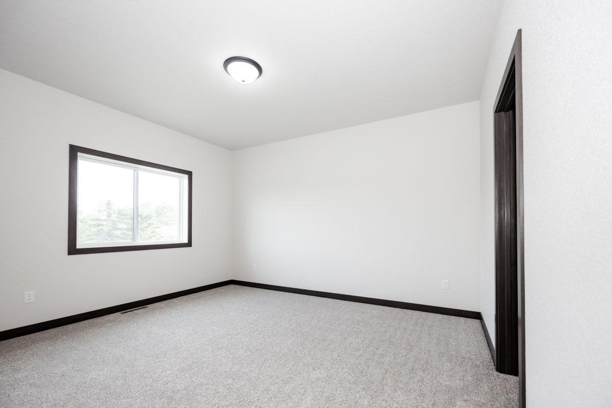 2024 single family home for sale at 656 Lake Forest Circle in Detroit Lakes, MN — 4 bed, 3 bath (photo 34 of 79)