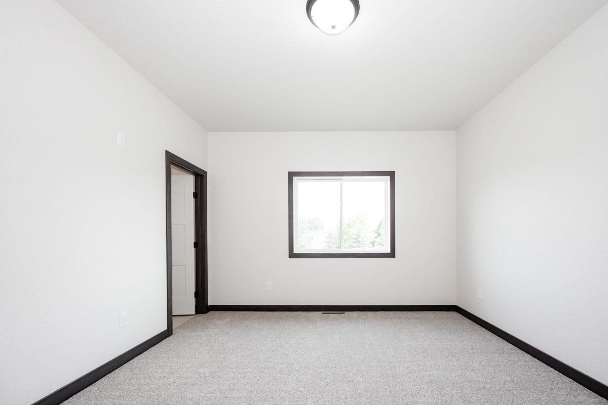2024 single family home for sale at 656 Lake Forest Circle in Detroit Lakes, MN — 4 bed, 3 bath (photo 35 of 79)