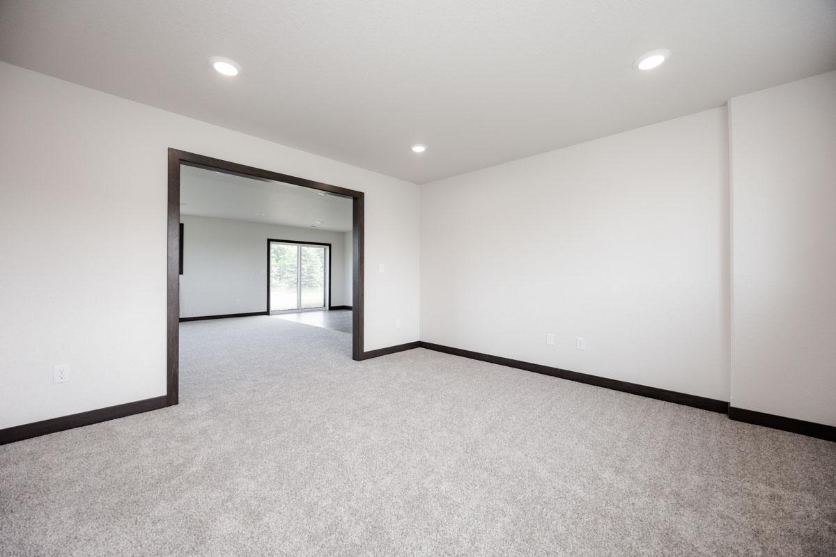2024 single family home for sale at 656 Lake Forest Circle in Detroit Lakes, MN — 4 bed, 3 bath (photo 51 of 79)