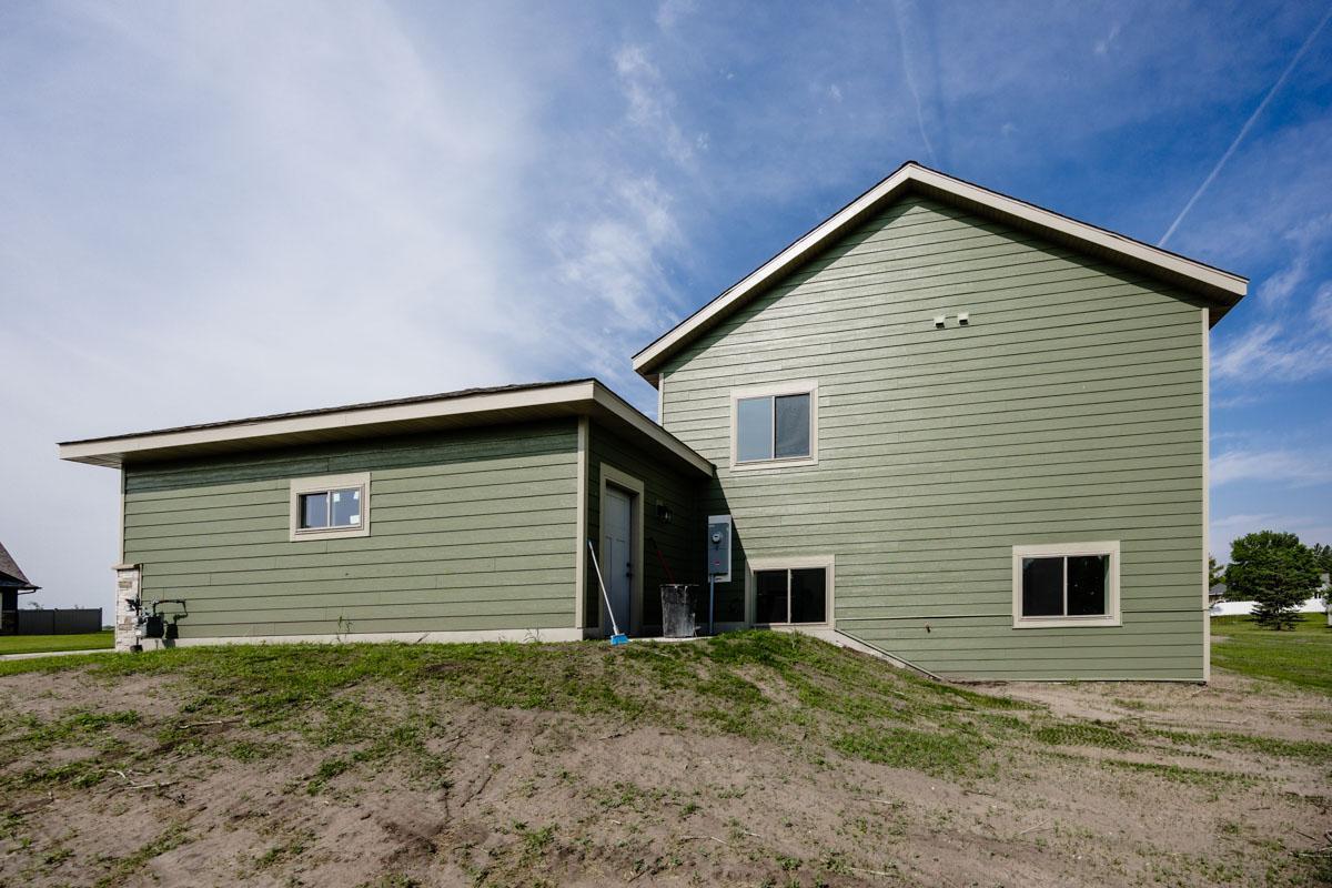 2024 single family home for sale at 656 Lake Forest Circle in Detroit Lakes, MN — 4 bed, 3 bath (photo 72 of 79)