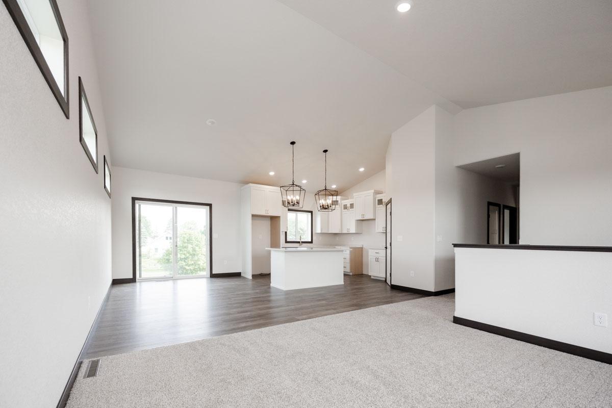 2024 single family home for sale at 656 Lake Forest Circle in Detroit Lakes, MN — 4 bed, 3 bath (photo 10 of 79)