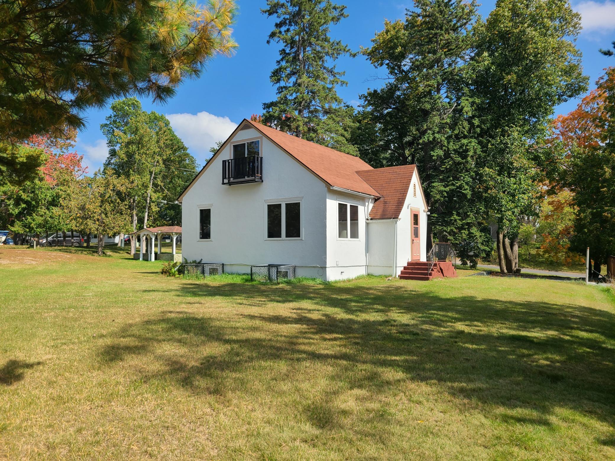 1939 single family home for sale at 103 SW 4th Street in Grand Rapids, MN — 3 bed, 2 bath (photo 5 of 38)