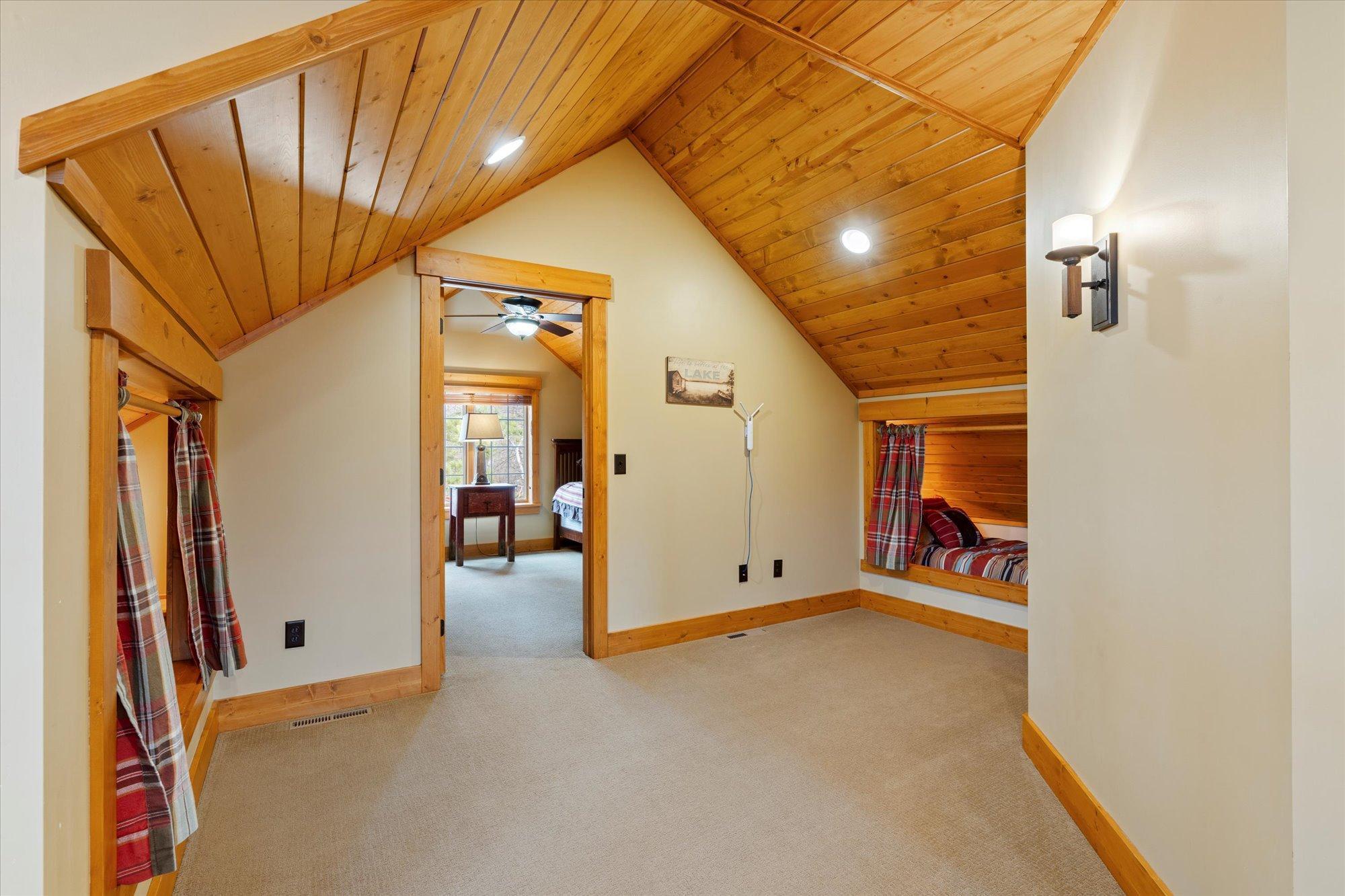 2014 single family home for sale at 11460 Lynn Boyd Way, Unit Cottage 1 Fraction 3 in Crosslake, MN — 4 bed, 4 bath (photo 13 of 33)