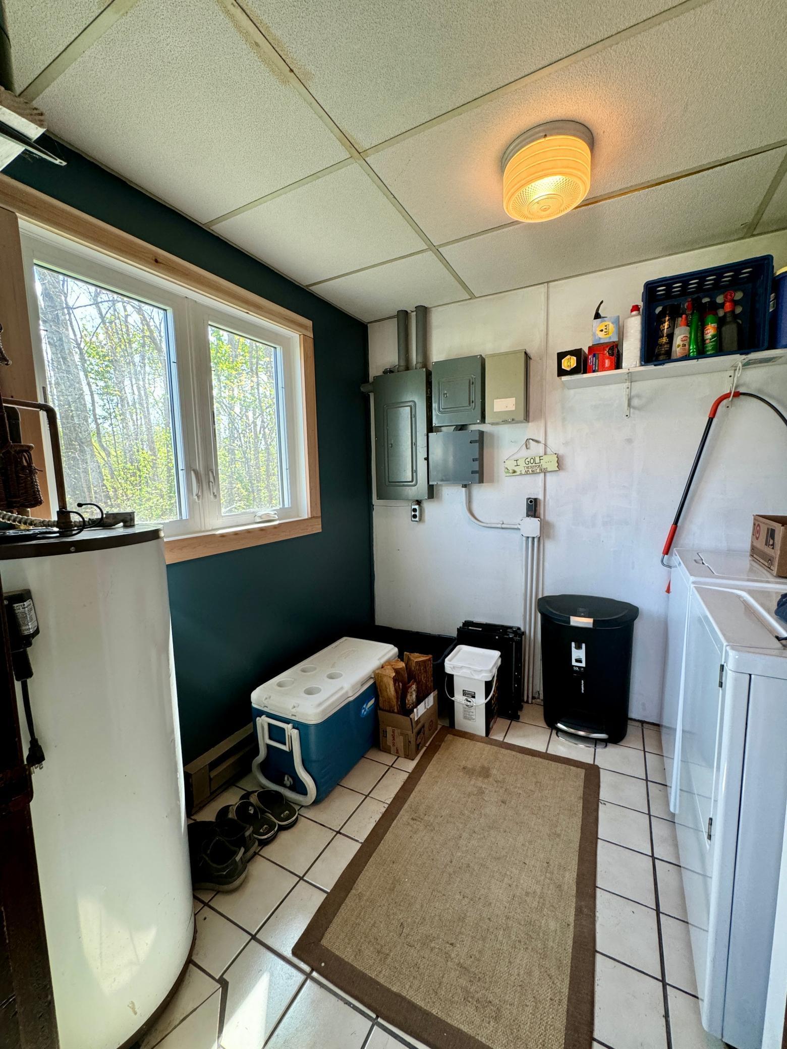 1978 single family home for sale at 37489 Elm Drive in Warroad, MN — 2 bed, 2 bath (photo 12 of 30)