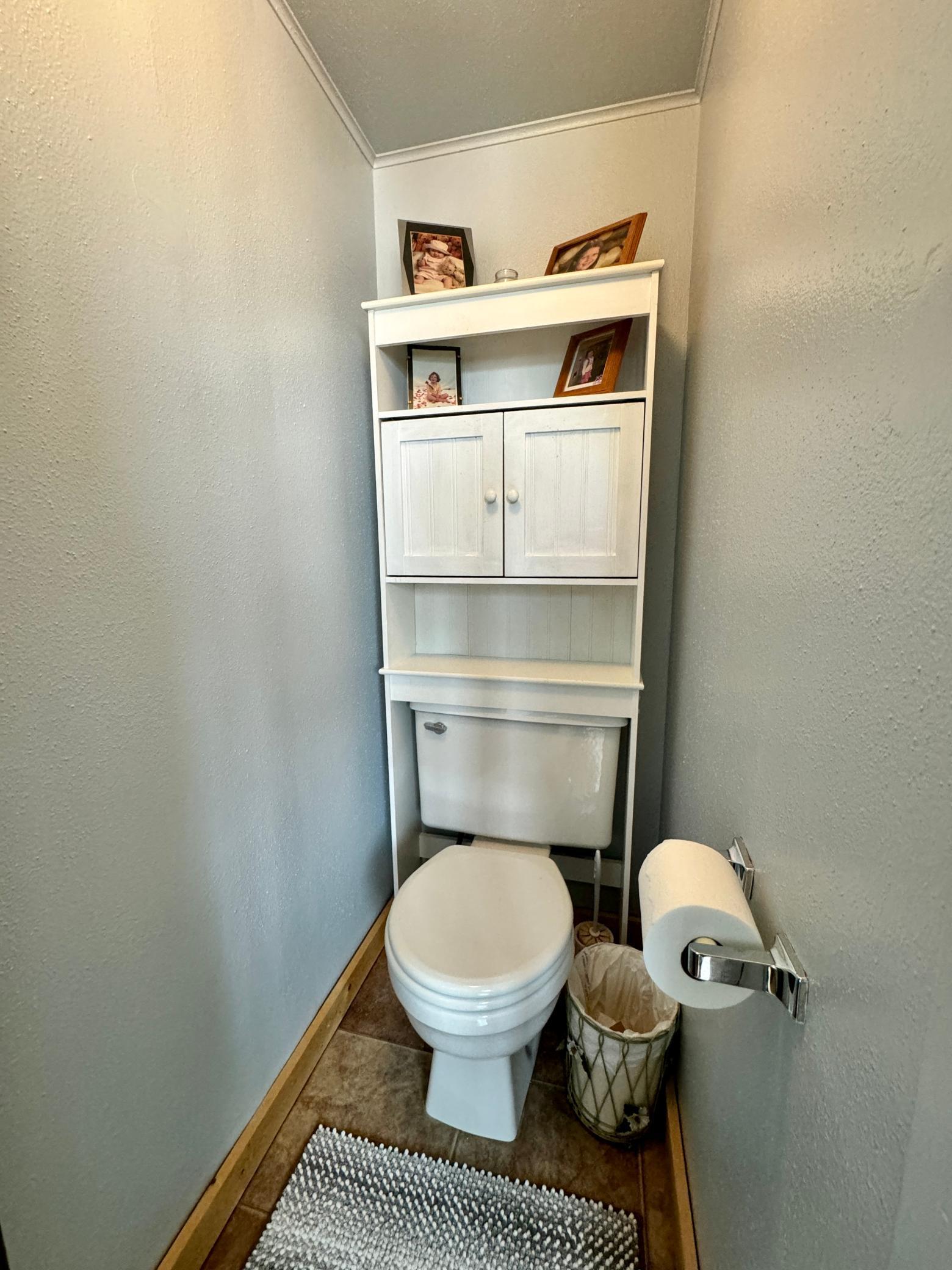 1978 single family home for sale at 37489 Elm Drive in Warroad, MN — 2 bed, 2 bath (photo 17 of 30)