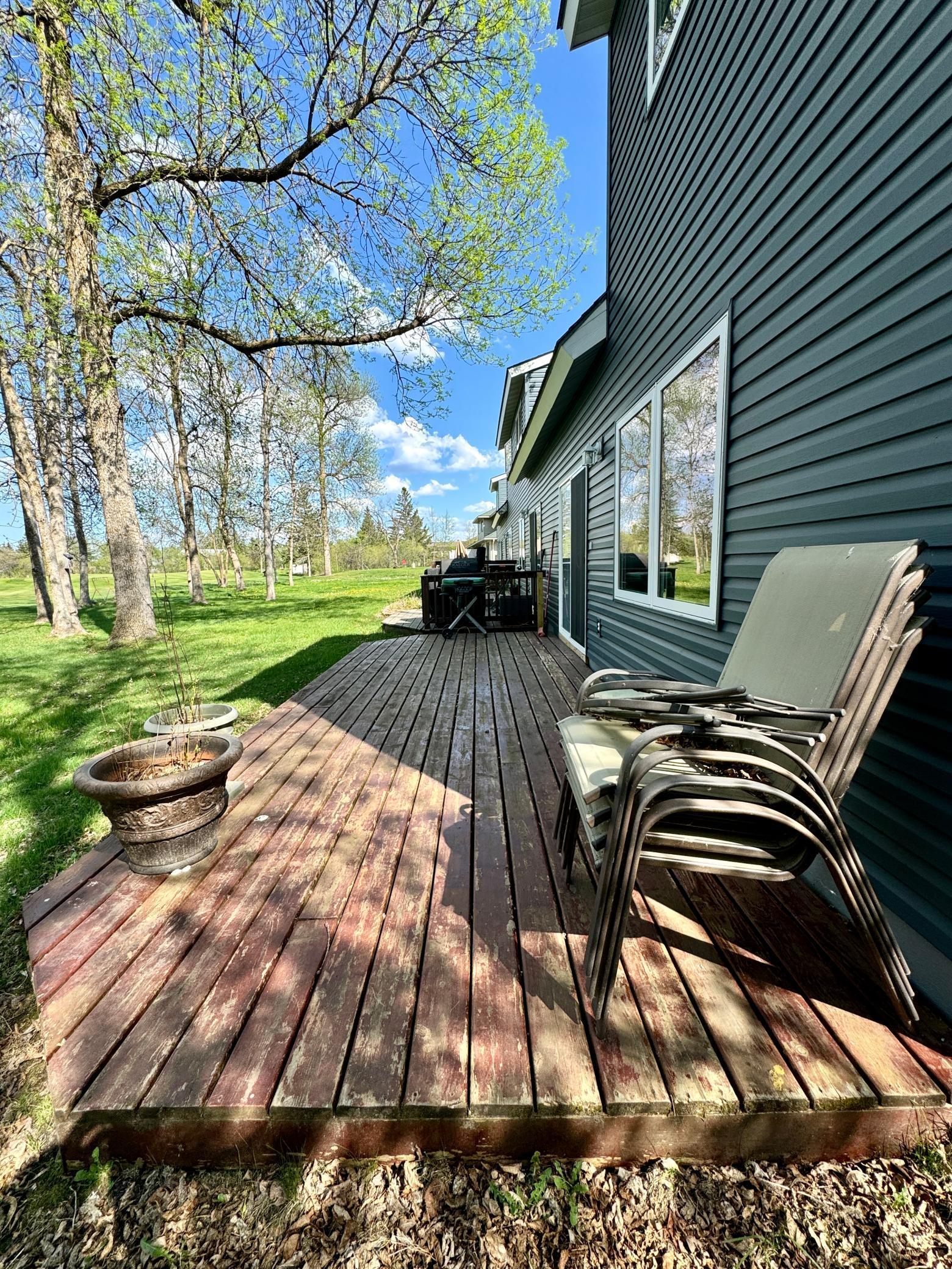 1978 single family home for sale at 37489 Elm Drive in Warroad, MN — 2 bed, 2 bath (photo 23 of 30)