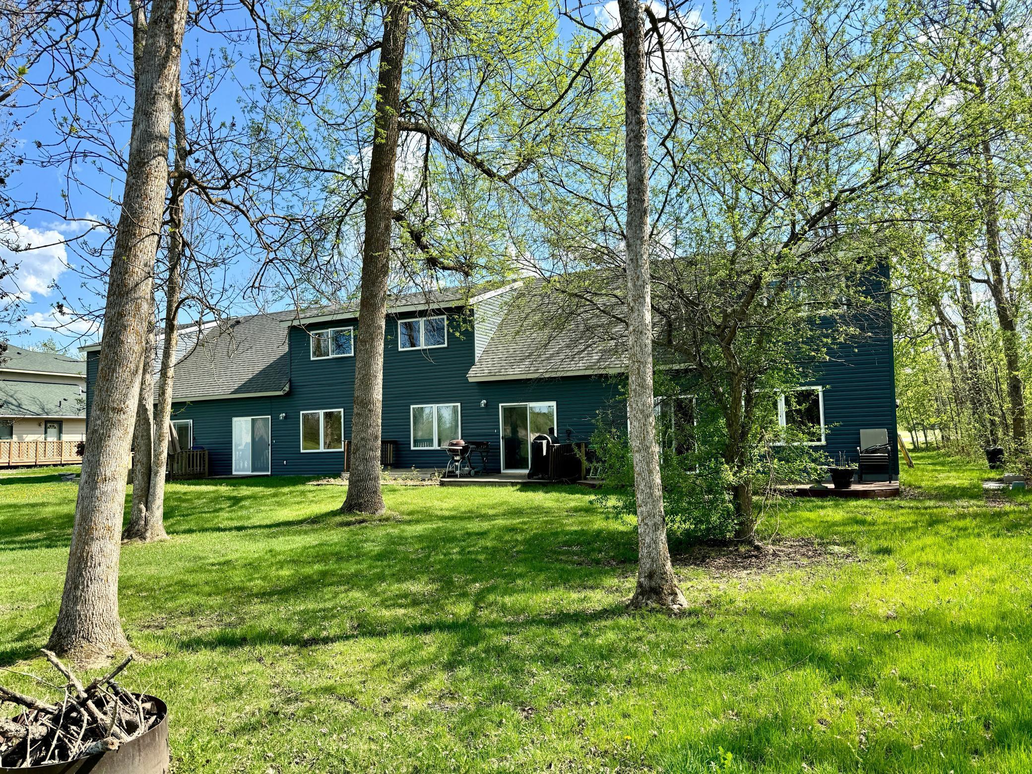 1978 single family home for sale at 37489 Elm Drive in Warroad, MN — 2 bed, 2 bath (photo 25 of 30)