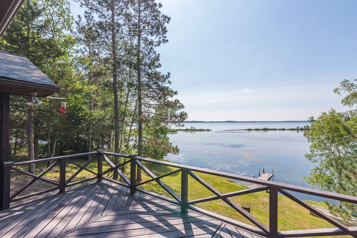 1967 single family home for sale at 6685 S Point Drive in Pine River, MN — 2 bed, 2 bath (photo 4 of 46)