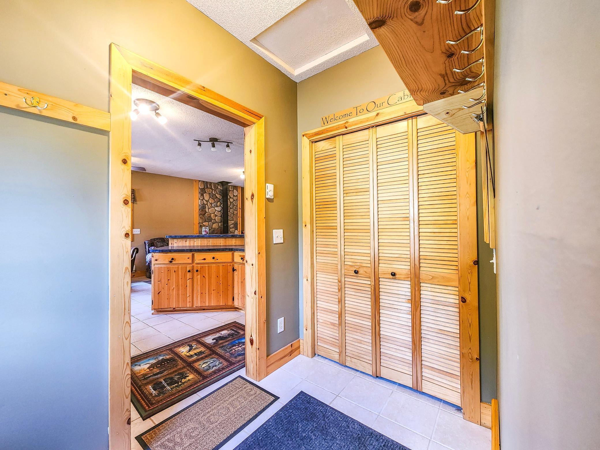 1999 single family home for sale at 10547 Vermeil Drive NE in Deer River, MN — 2 bed, 1 bath (photo 12 of 38)