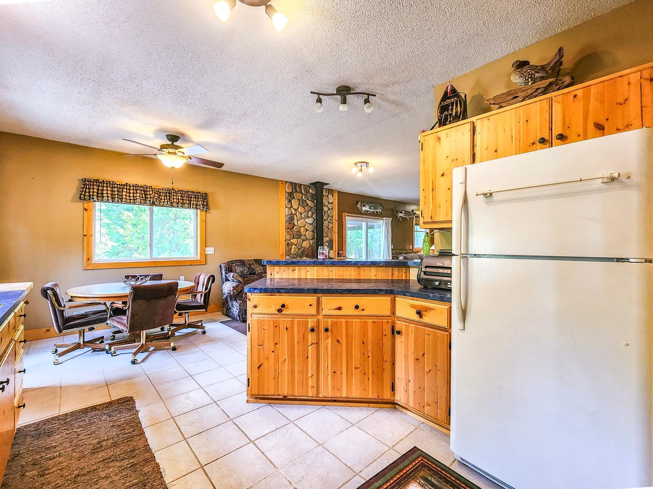 1999 single family home for sale at 10547 Vermeil Drive NE in Deer River, MN — 2 bed, 1 bath (photo 14 of 38)