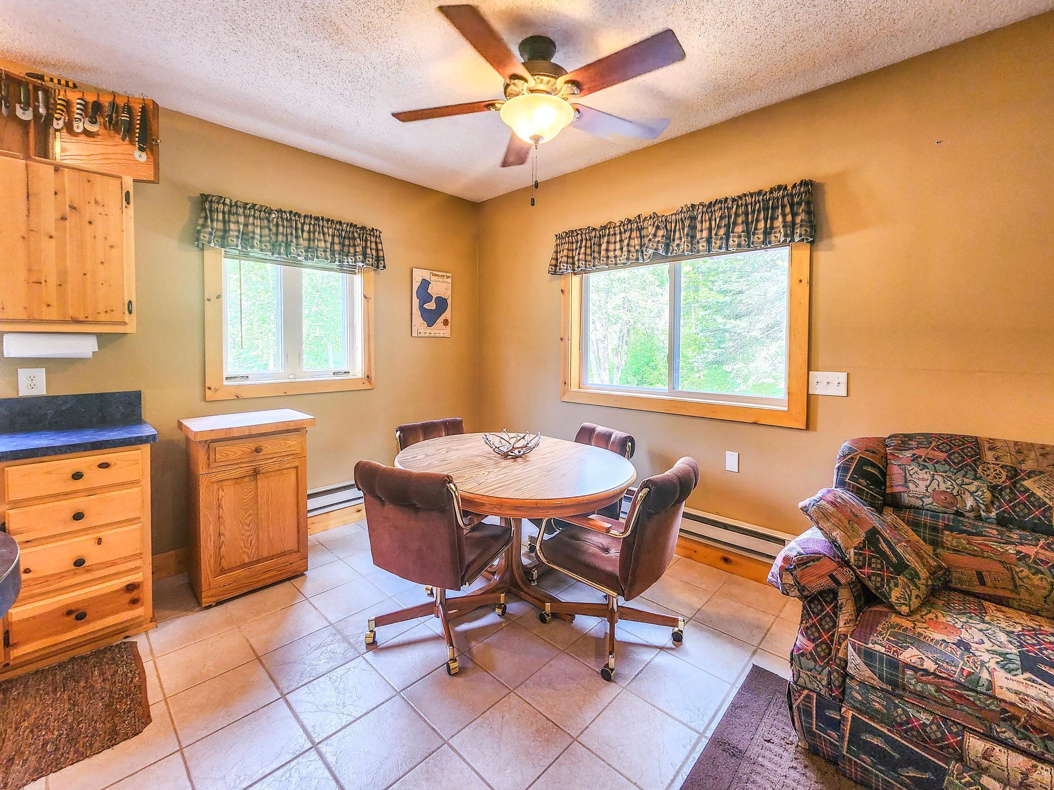 1999 single family home for sale at 10547 Vermeil Drive NE in Deer River, MN — 2 bed, 1 bath (photo 16 of 38)
