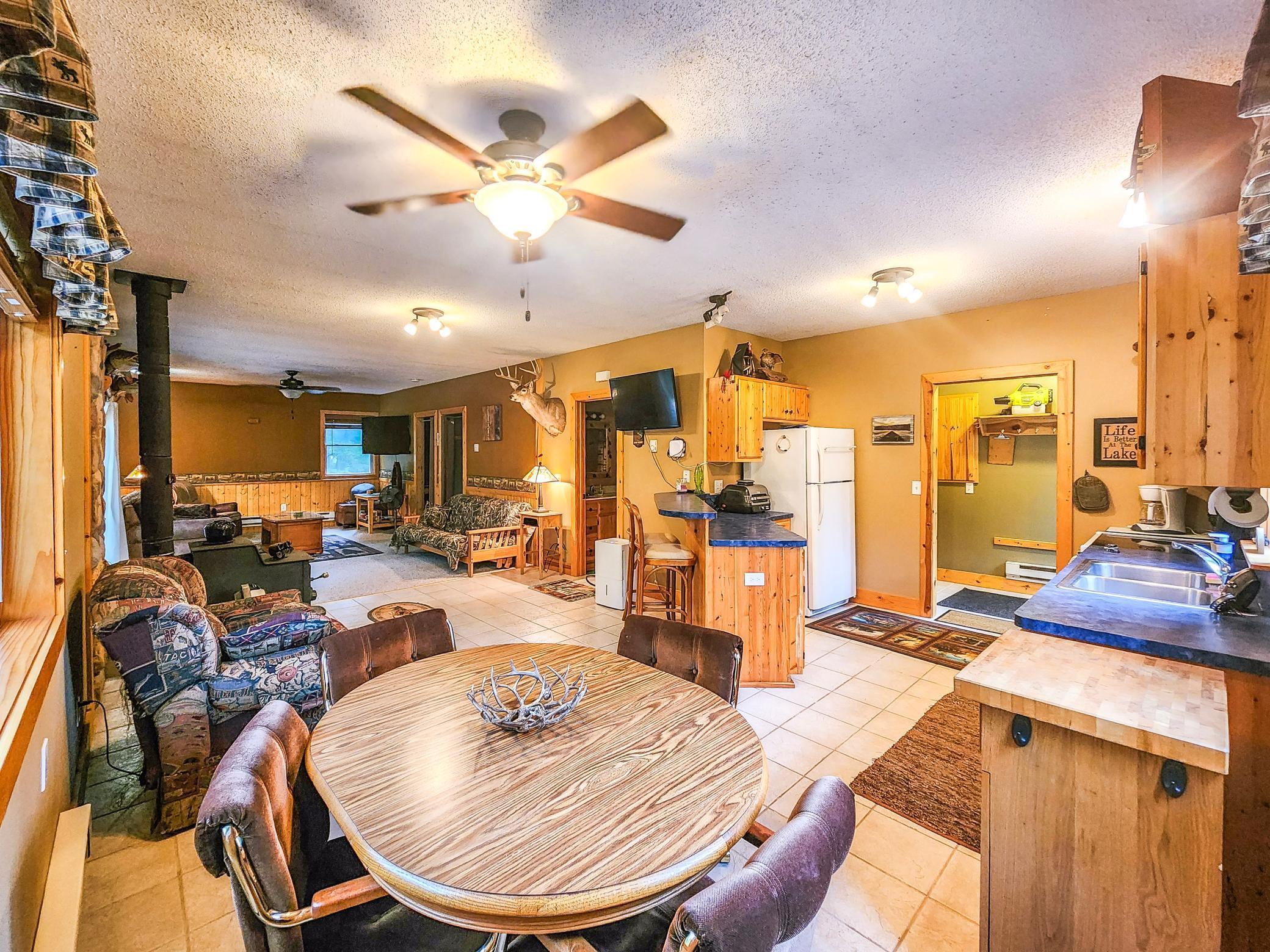 1999 single family home for sale at 10547 Vermeil Drive NE in Deer River, MN — 2 bed, 1 bath (photo 17 of 38)