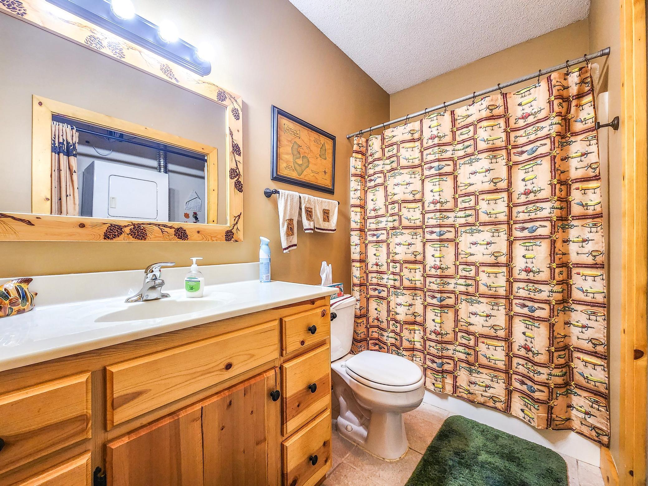 1999 single family home for sale at 10547 Vermeil Drive NE in Deer River, MN — 2 bed, 1 bath (photo 22 of 38)